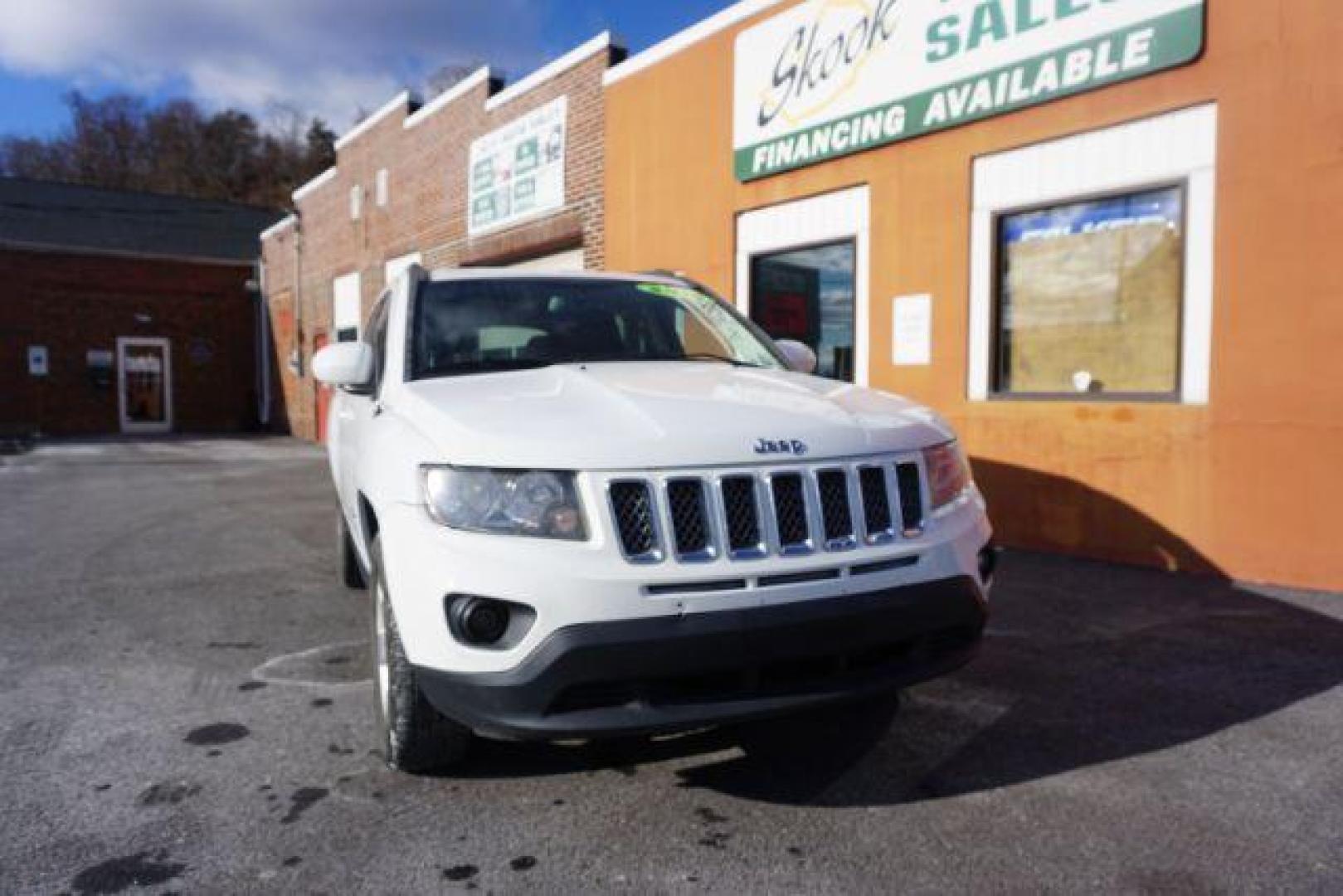 2016 White Jeep Compass Latitude 4WD (1C4NJDEB3GD) with an 2.4L L4 DOHC 16V engine, 6-Speed Automatic transmission, located at 312 Centre Ave, Schuylkill Haven, PA, 17972, (570) 593-5278, 40.638130, -76.177383 - Photo#2