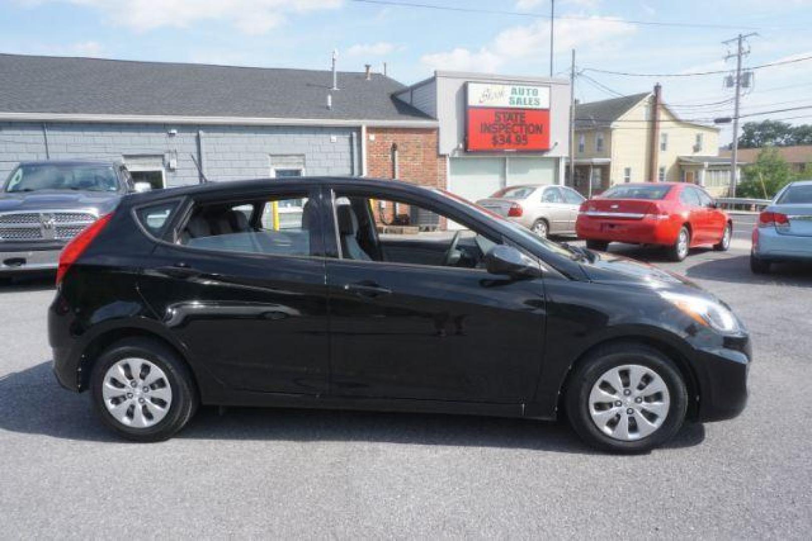 2015 Ultra Black Hyundai Accent GS 5-Door 6A (KMHCT5AE6FU) with an 1.6L L4 DOHC 16V engine, 6-Speed Automatic transmission, located at 312 Centre Ave, Schuylkill Haven, PA, 17972, (570) 593-5278, 40.638130, -76.177383 - Photo#0