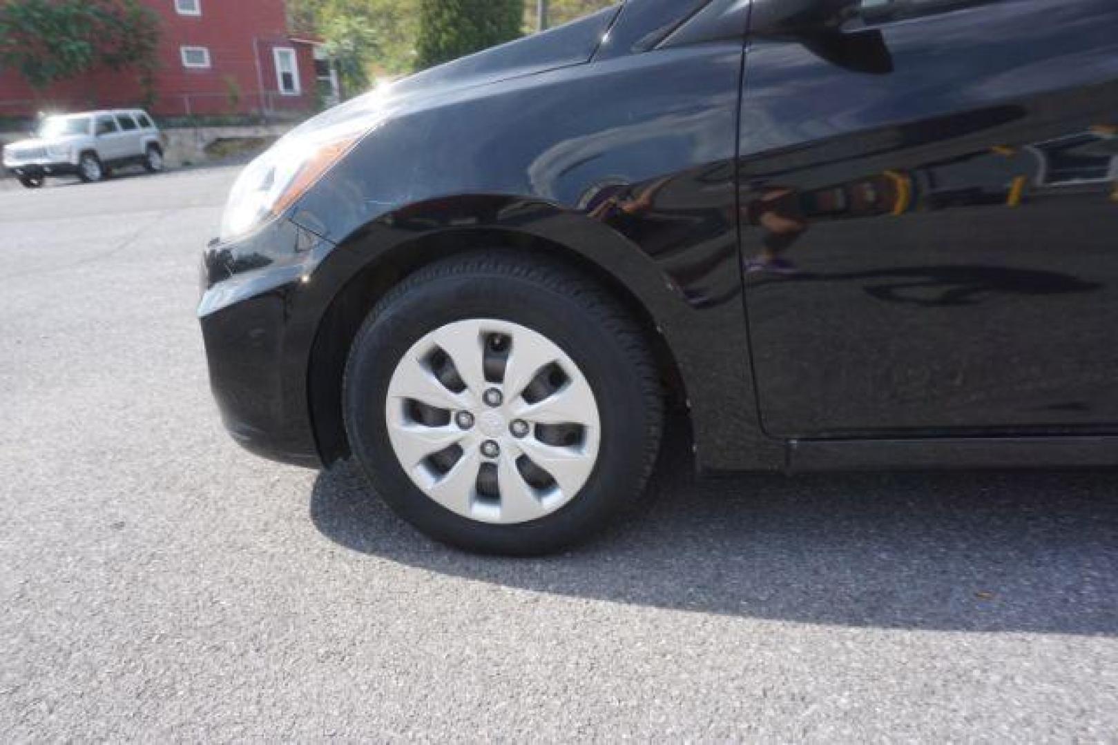 2015 Ultra Black Hyundai Accent GS 5-Door 6A (KMHCT5AE6FU) with an 1.6L L4 DOHC 16V engine, 6-Speed Automatic transmission, located at 312 Centre Ave, Schuylkill Haven, PA, 17972, (570) 593-5278, 40.638130, -76.177383 - Photo#8