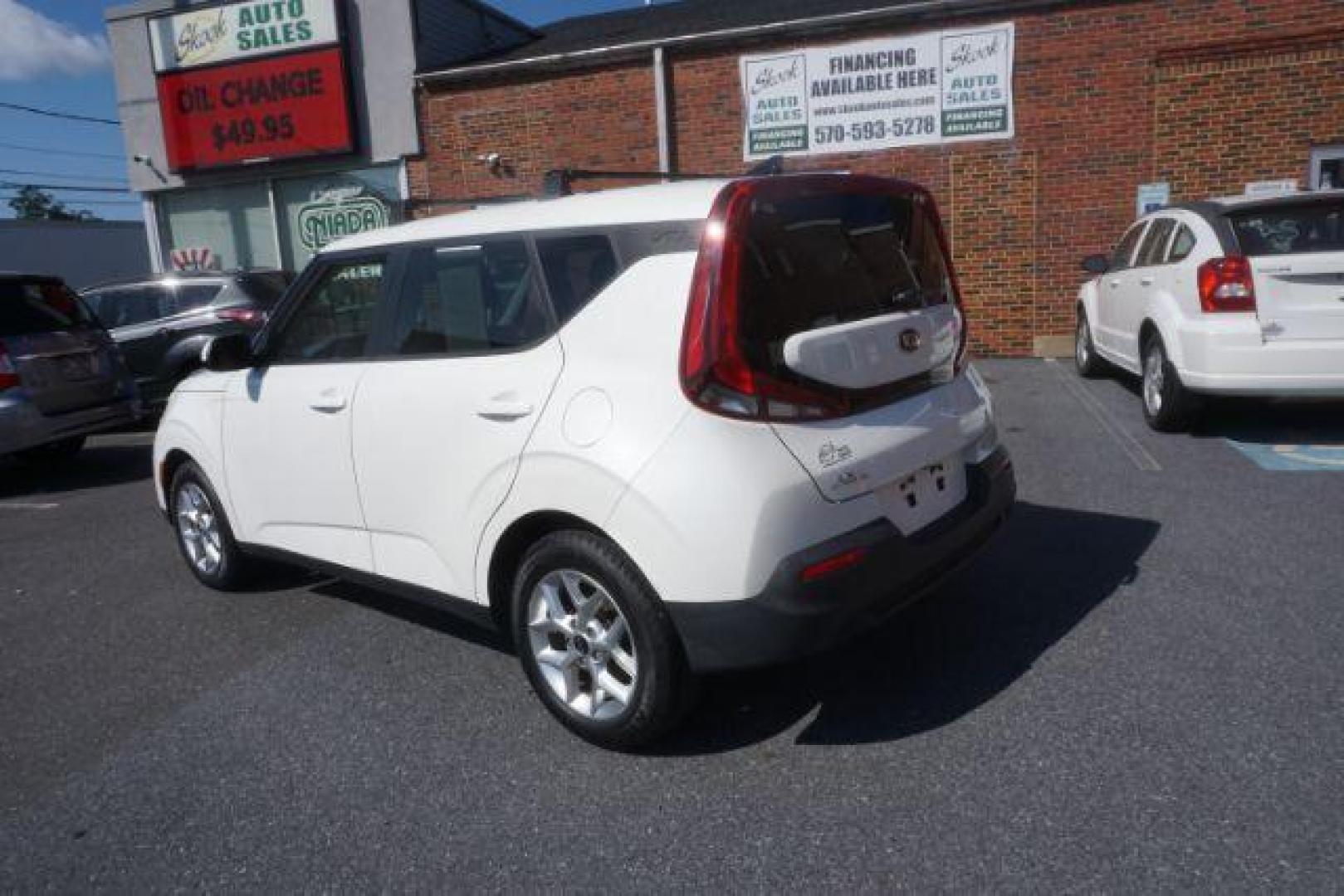 2020 Snow White Pearl Kia Soul S (KNDJ23AU1L7) with an 2.0L L4 DOHC 16V engine, Continuously Variable Transmission transmission, located at 312 Centre Ave, Schuylkill Haven, PA, 17972, (570) 593-5278, 40.638130, -76.177383 - aluminum/alloy wheels - Photo#14