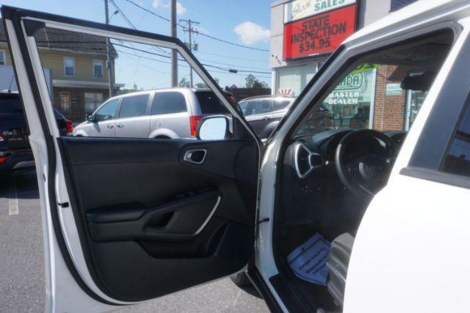 2020 Snow White Pearl Kia Soul S (KNDJ23AU1L7) with an 2.0L L4 DOHC 16V engine, Continuously Variable Transmission transmission, located at 312 Centre Ave, Schuylkill Haven, PA, 17972, (570) 593-5278, 40.638130, -76.177383 - aluminum/alloy wheels - Photo#18