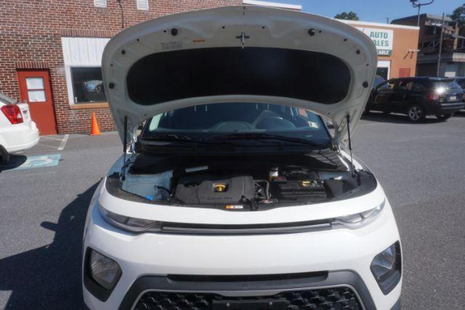 2020 Snow White Pearl Kia Soul S (KNDJ23AU1L7) with an 2.0L L4 DOHC 16V engine, Continuously Variable Transmission transmission, located at 312 Centre Ave, Schuylkill Haven, PA, 17972, (570) 593-5278, 40.638130, -76.177383 - aluminum/alloy wheels - Photo#55