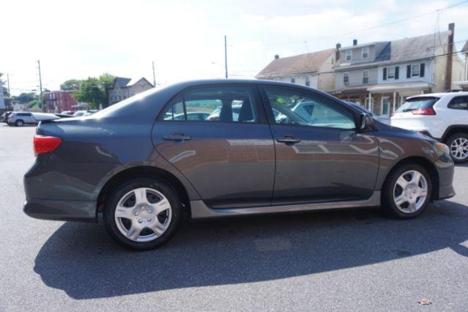 2009 Magnetic Gray Metall Toyota Corolla S 4-Speed AT (2T1BU40E49C) with an 1.8L L4 DOHC 16V engine, 4-Speed Automatic transmission, located at 312 Centre Ave, Schuylkill Haven, PA, 17972, (570) 593-5278, 40.638130, -76.177383 - Photo#9