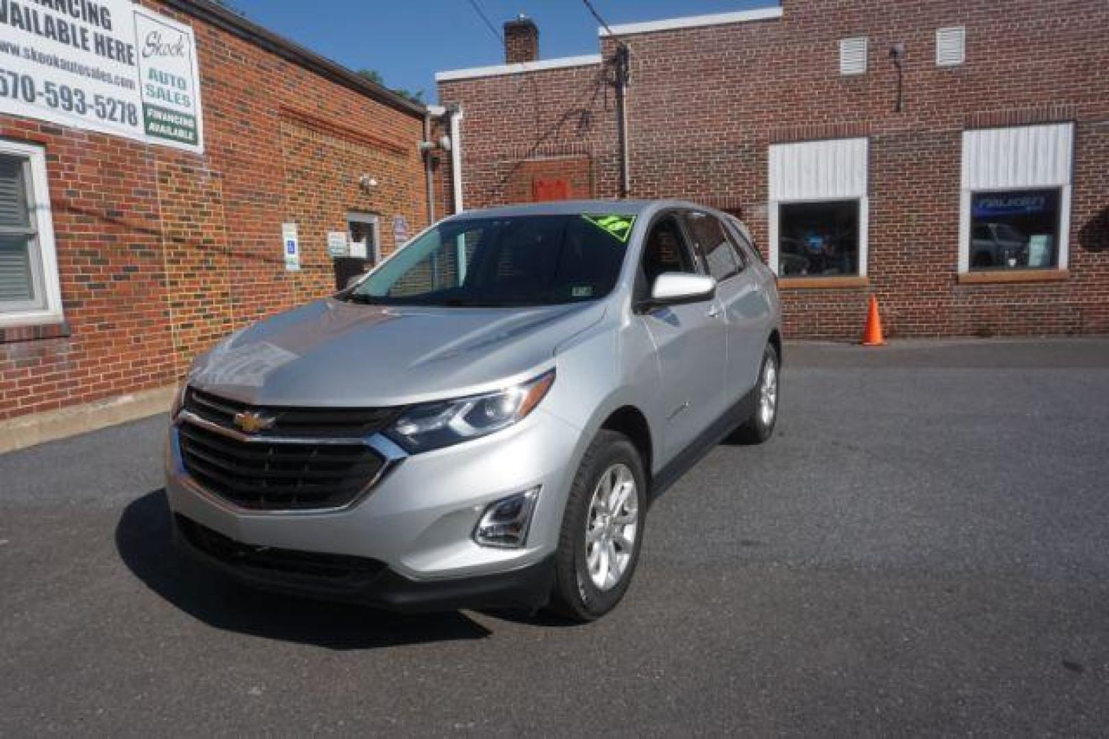 2018 Silver Ice Metallic Chevrolet Equinox LT AWD (2GNAXSEV1J6) with an 1.5L L4 DOHC 16V TURBO engine, 6-Speed Automatic transmission, located at 312 Centre Ave, Schuylkill Haven, PA, 17972, (570) 593-5278, 40.638130, -76.177383 - power liftgate - Photo#2