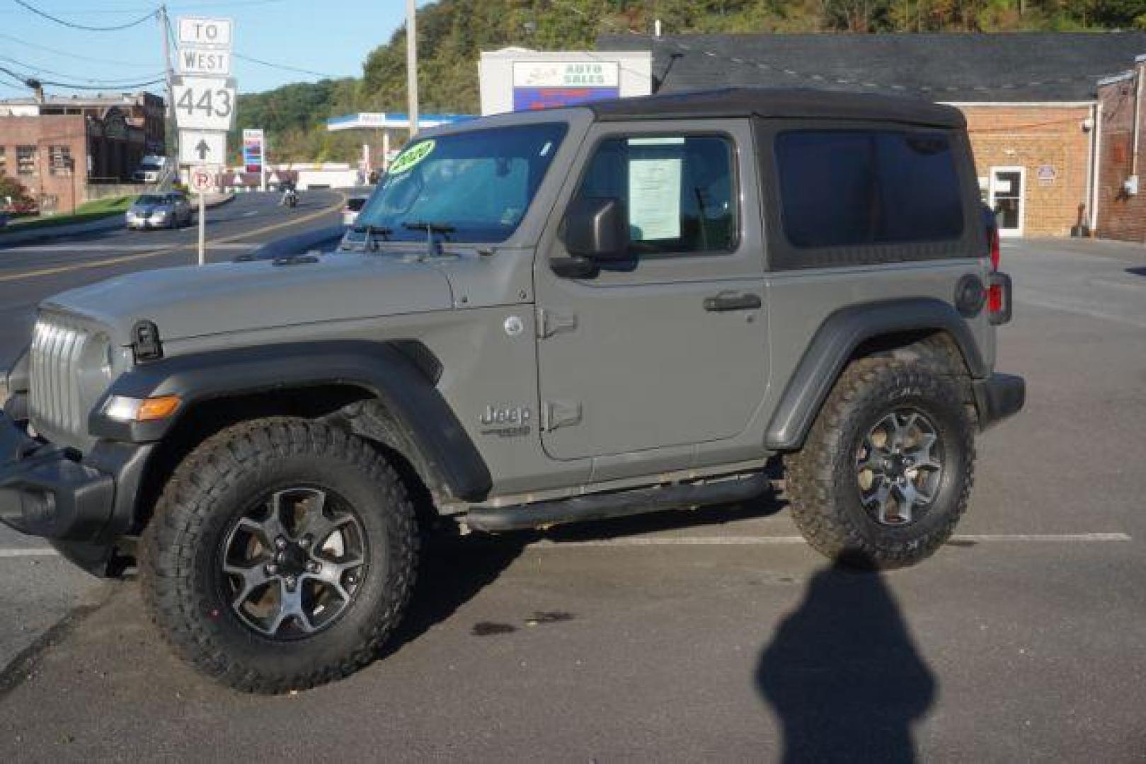 2020 Gray Jeep Wrangler Sport 4WD (1C4GJXAGXLW) with an 3.6L V6 DOHC 24V FFV engine, 6-Speed Manual transmission, located at 312 Centre Ave, Schuylkill Haven, PA, 17972, (570) 593-5278, 40.638130, -76.177383 - Manual Transmission, fixed running boards, locking/limited slip differential - Photo#2