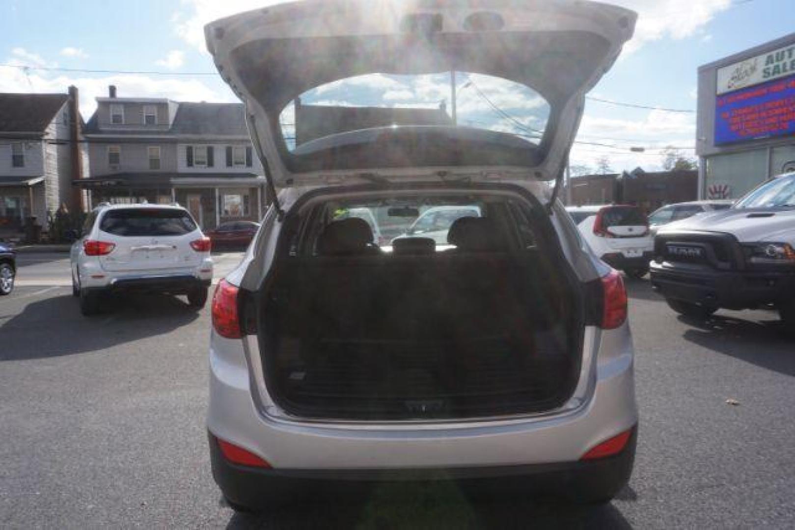 2013 Diamond Silver Metallic Hyundai Tucson GLS AWD (KM8JUCAC9DU) with an 2.4L L4 DOHC 16V engine, 6-Speed Automatic transmission, located at 312 Centre Ave, Schuylkill Haven, PA, 17972, (570) 593-5278, 40.638130, -76.177383 - Photo#38