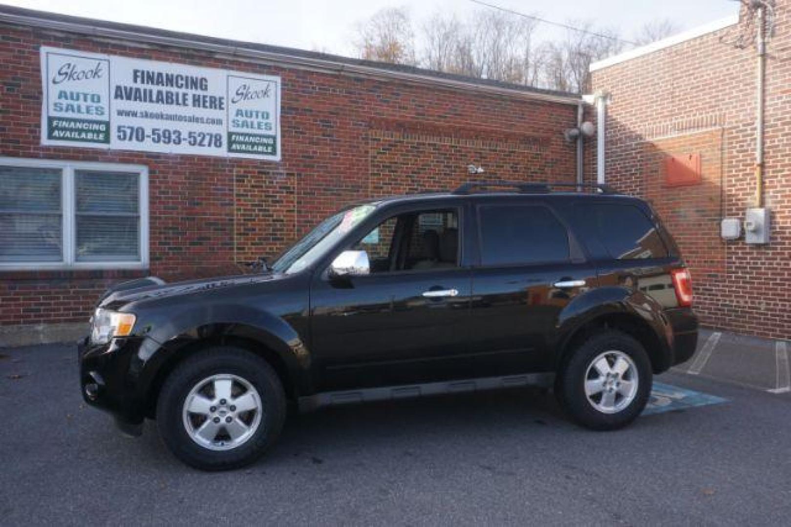 2012 Black Ford Escape XLT 4WD (1FMCU9D71CK) with an 2.5L L4 DOHC 16V engine, 6-Speed Automatic transmission, located at 312 Centre Ave, Schuylkill Haven, PA, 17972, (570) 593-5278, 40.638130, -76.177383 - Photo#0