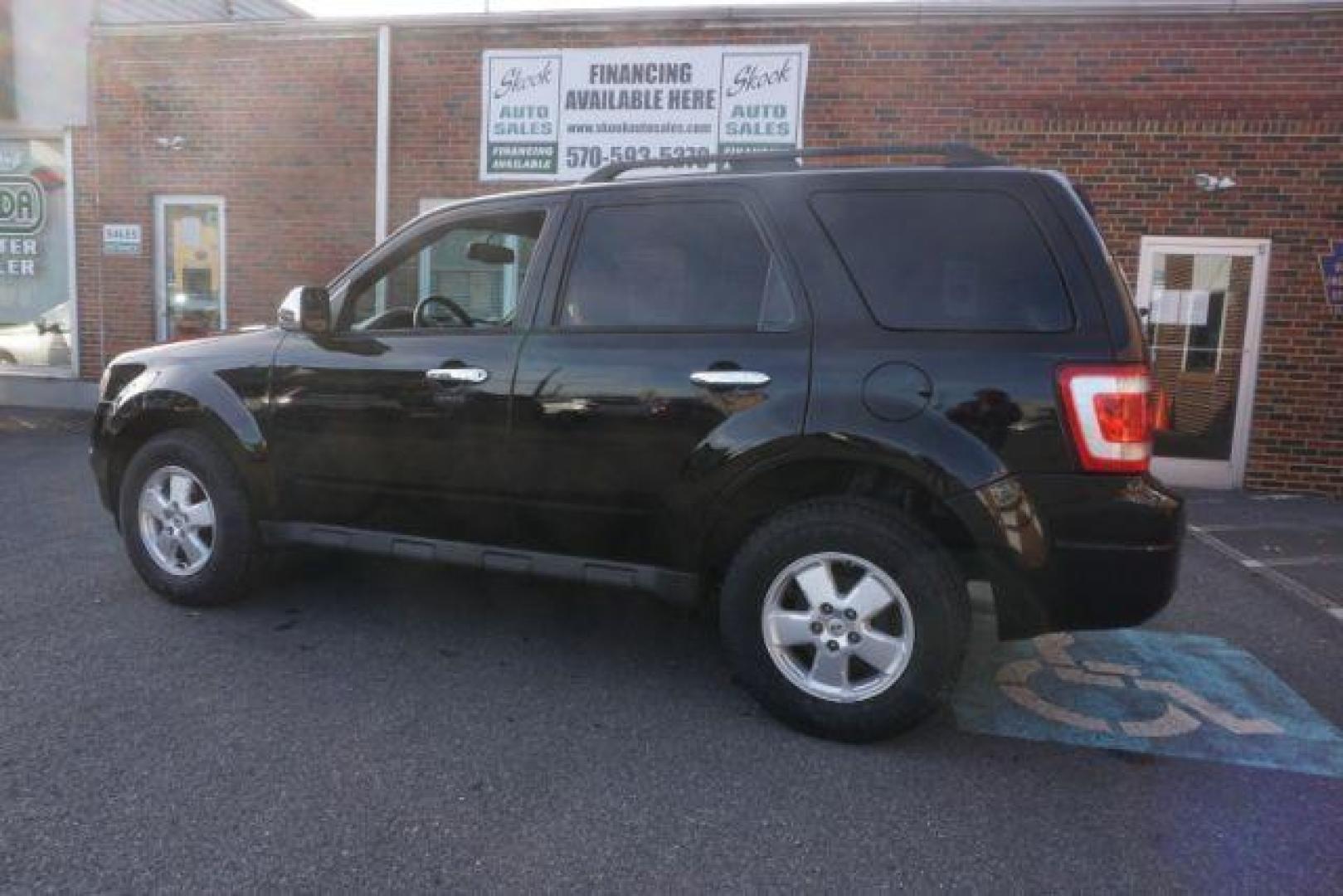 2012 Black Ford Escape XLT 4WD (1FMCU9D71CK) with an 2.5L L4 DOHC 16V engine, 6-Speed Automatic transmission, located at 312 Centre Ave, Schuylkill Haven, PA, 17972, (570) 593-5278, 40.638130, -76.177383 - Photo#14