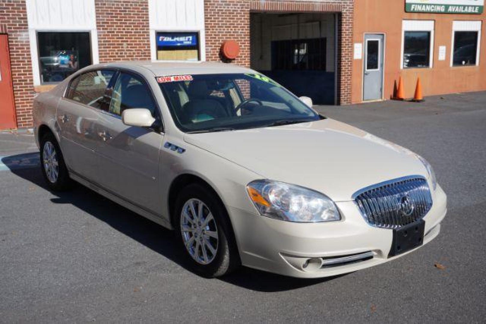 2010 Light Bronze Metallic Buick Lucerne CXL (1G4HE5E1XAU) with an 3.9L V6 OHV 12V FFV engine, 4-Speed Automatic transmission, located at 312 Centre Ave, Schuylkill Haven, PA, 17972, (570) 593-5278, 40.638130, -76.177383 - Photo#3