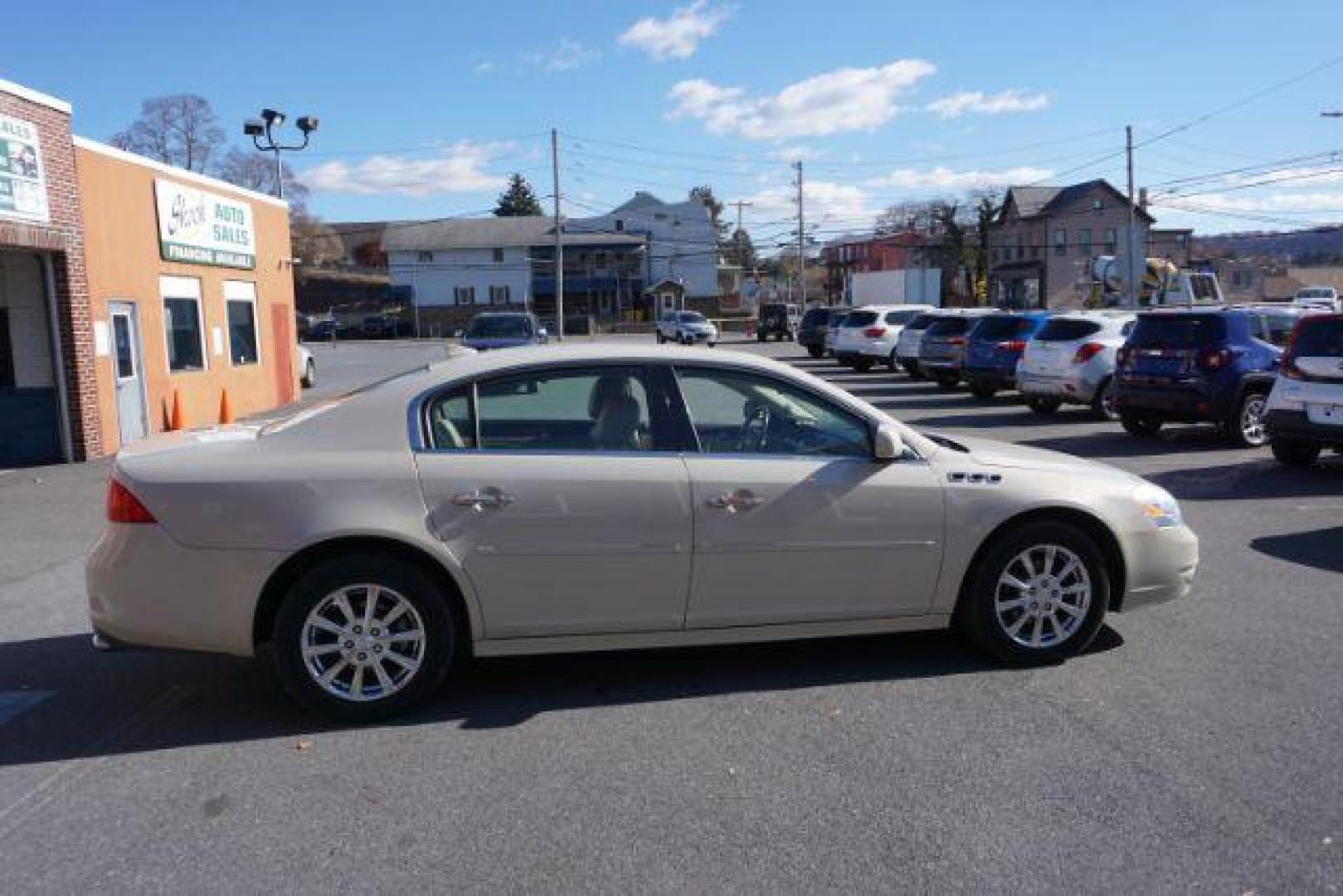 2010 Light Bronze Metallic Buick Lucerne CXL (1G4HE5E1XAU) with an 3.9L V6 OHV 12V FFV engine, 4-Speed Automatic transmission, located at 312 Centre Ave, Schuylkill Haven, PA, 17972, (570) 593-5278, 40.638130, -76.177383 - Photo#6