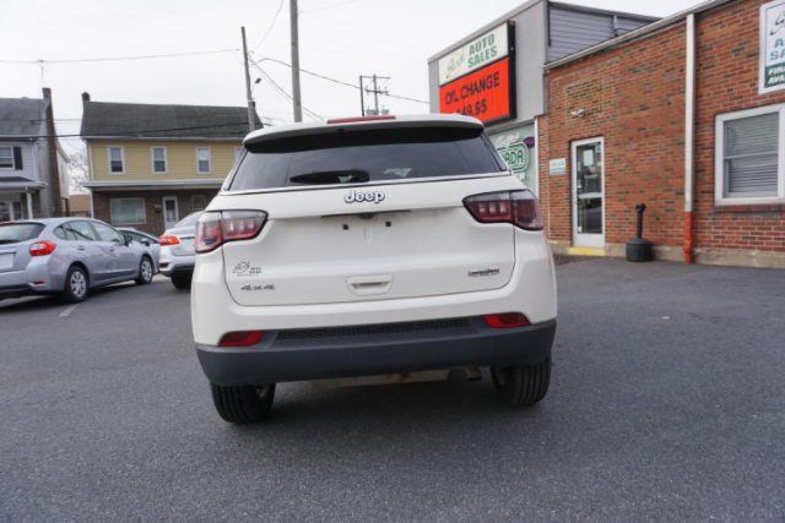 2018 White Clear Coat Jeep Compass Latitude 4WD (3C4NJDBB3JT) with an 2.4L L4 DOHC 16V engine, Continuously Variable Transmission transmission, located at 312 Centre Ave, Schuylkill Haven, PA, 17972, (570) 593-5278, 40.638130, -76.177383 - Photo#10