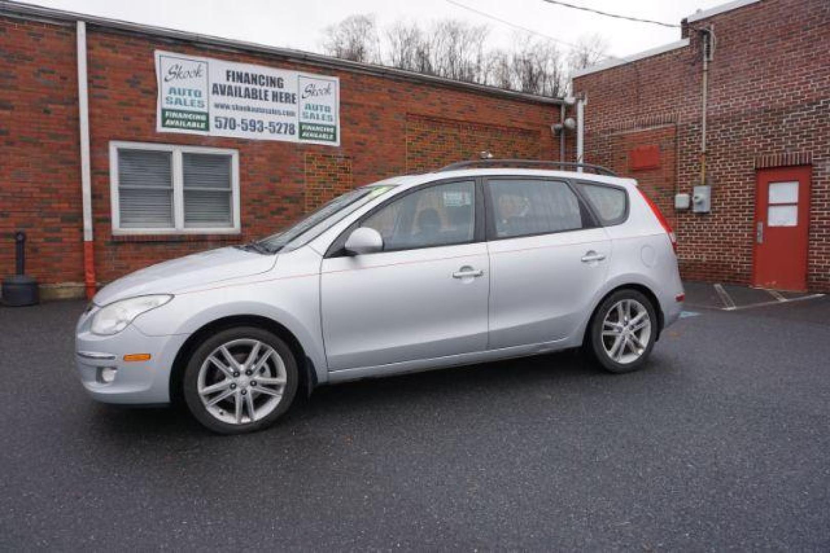 2010 Quicksilver Metallic Hyundai Elantra Touring SE Automatic (KMHDC8AE2AU) with an 2.0L L4 DOHC 16V engine, 4-Speed Automatic transmission, located at 312 Centre Ave, Schuylkill Haven, PA, 17972, (570) 593-5278, 40.638130, -76.177383 - Photo#0