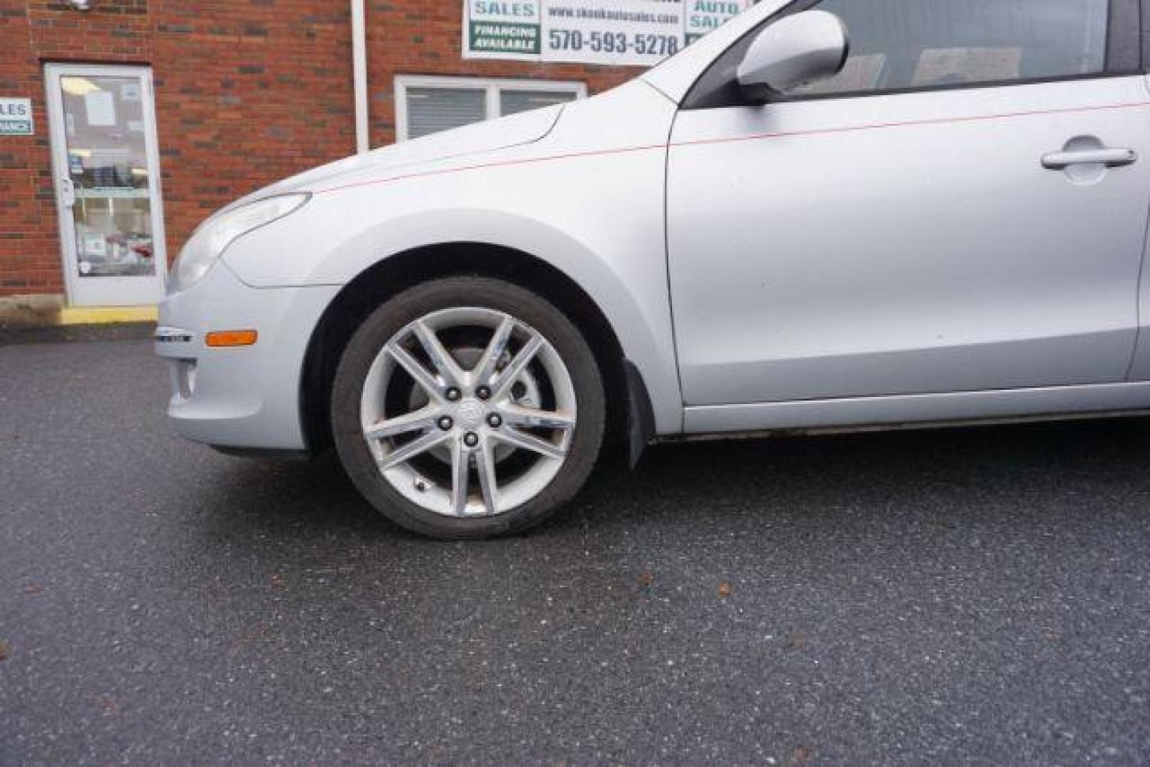 2010 Quicksilver Metallic Hyundai Elantra Touring SE Automatic (KMHDC8AE2AU) with an 2.0L L4 DOHC 16V engine, 4-Speed Automatic transmission, located at 312 Centre Ave, Schuylkill Haven, PA, 17972, (570) 593-5278, 40.638130, -76.177383 - Photo#12