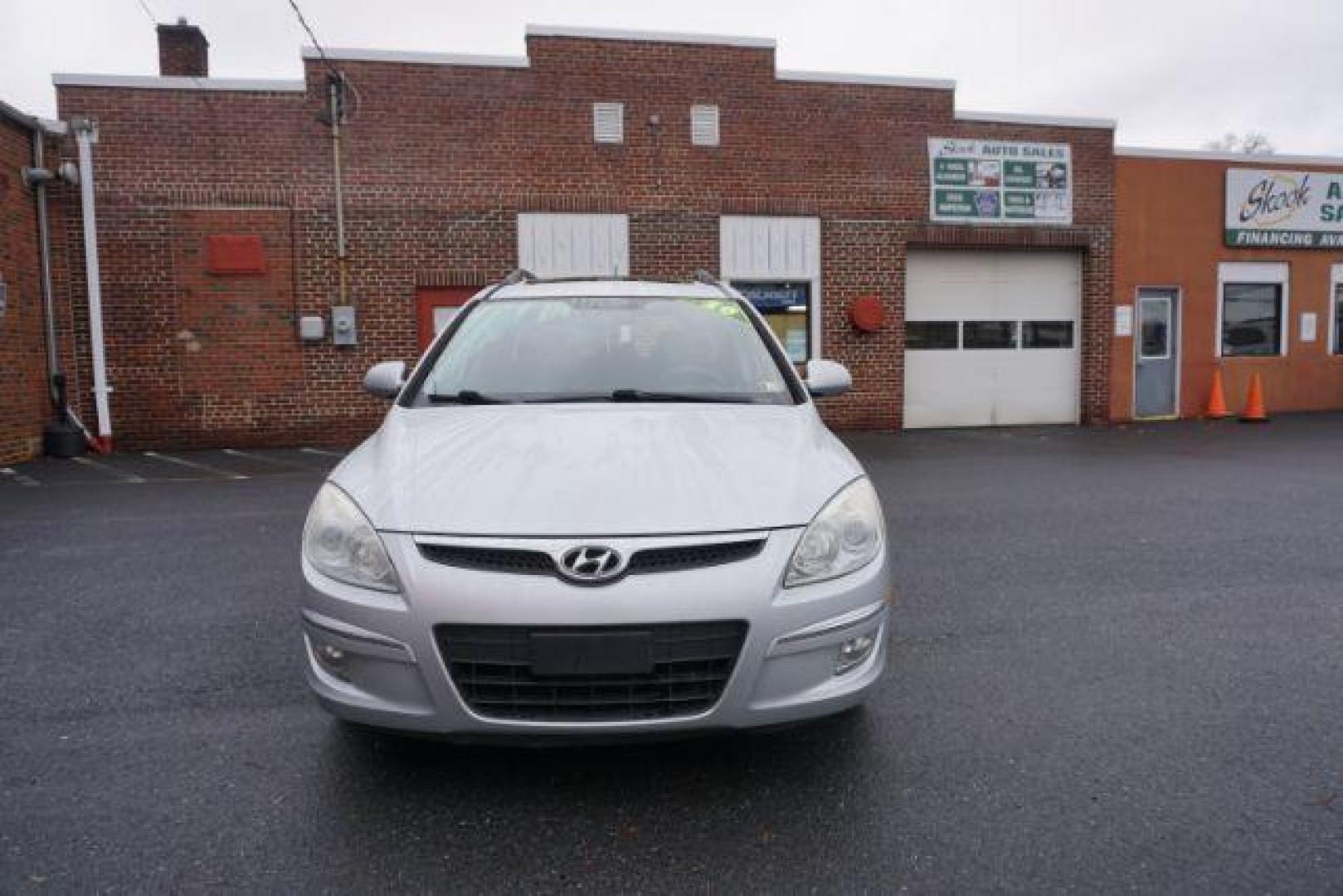 2010 Quicksilver Metallic Hyundai Elantra Touring SE Automatic (KMHDC8AE2AU) with an 2.0L L4 DOHC 16V engine, 4-Speed Automatic transmission, located at 312 Centre Ave, Schuylkill Haven, PA, 17972, (570) 593-5278, 40.638130, -76.177383 - Photo#2