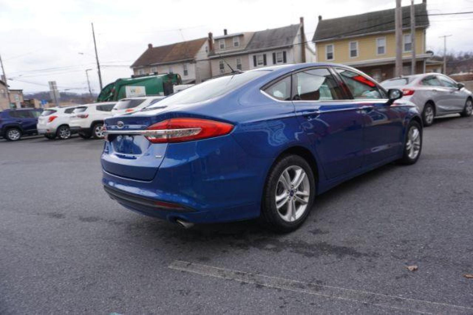 2018 Blue Metallic Ford Fusion SE (3FA6P0H73JR) with an 2.5L L4 DOHC 16V engine, 6-Speed Automatic transmission, located at 312 Centre Ave, Schuylkill Haven, PA, 17972, (570) 593-5278, 40.638130, -76.177383 - Photo#9