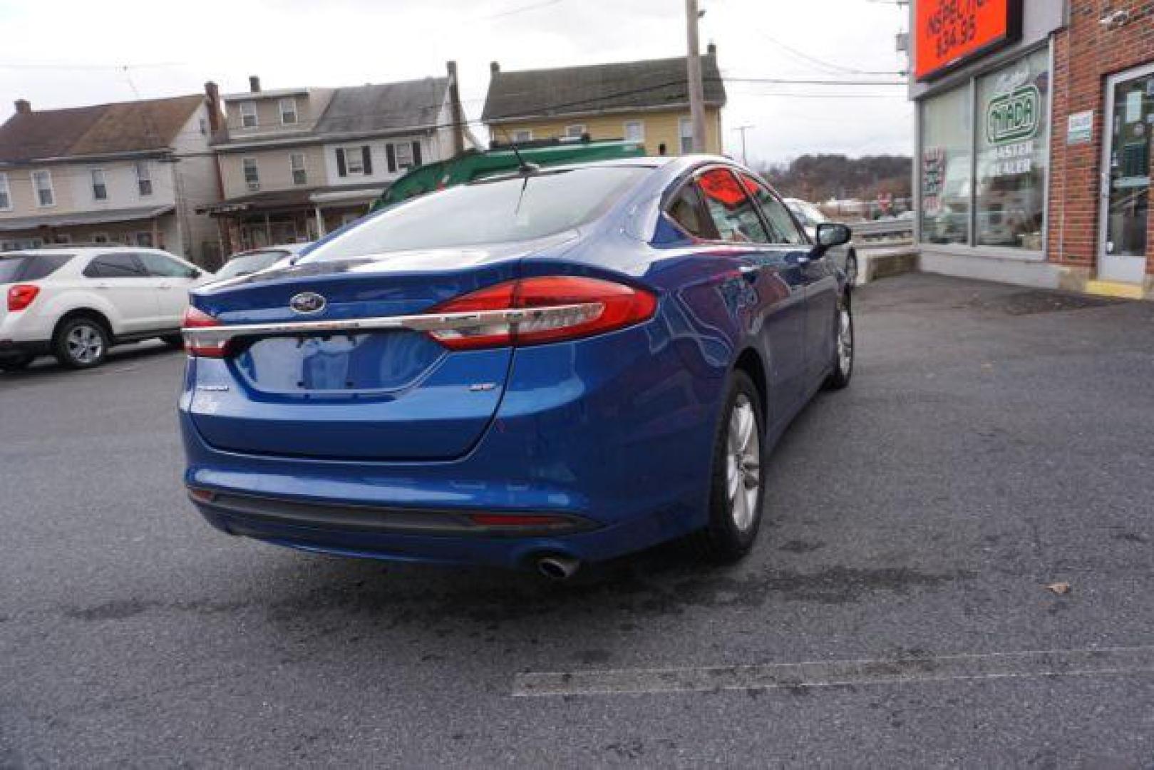 2018 Blue Metallic Ford Fusion SE (3FA6P0H73JR) with an 2.5L L4 DOHC 16V engine, 6-Speed Automatic transmission, located at 312 Centre Ave, Schuylkill Haven, PA, 17972, (570) 593-5278, 40.638130, -76.177383 - Photo#10