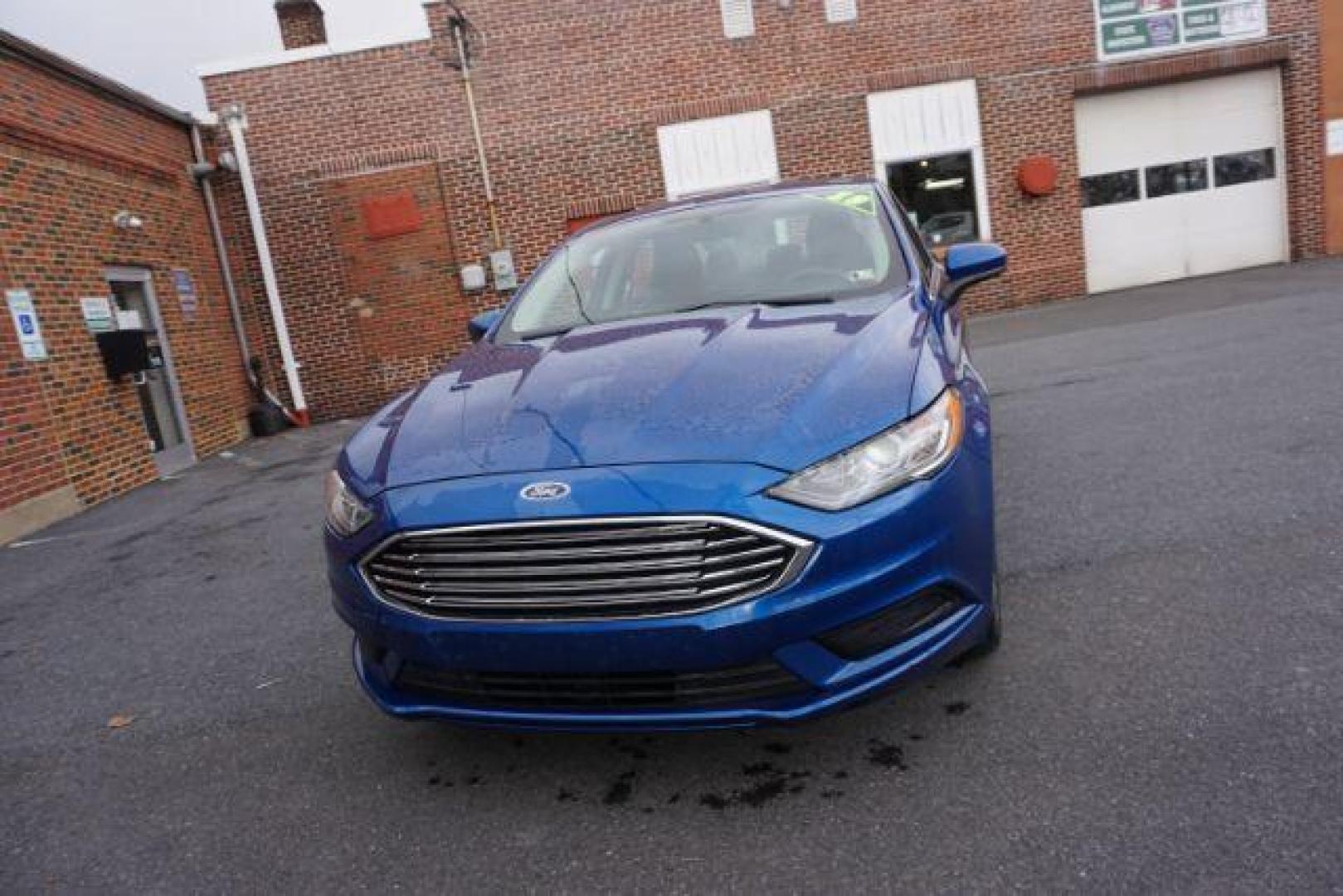 2018 Blue Metallic Ford Fusion SE (3FA6P0H73JR) with an 2.5L L4 DOHC 16V engine, 6-Speed Automatic transmission, located at 312 Centre Ave, Schuylkill Haven, PA, 17972, (570) 593-5278, 40.638130, -76.177383 - Photo#3