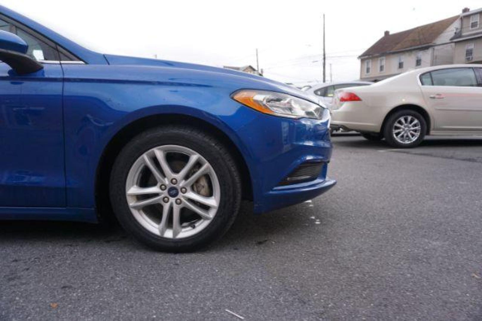 2018 Blue Metallic Ford Fusion SE (3FA6P0H73JR) with an 2.5L L4 DOHC 16V engine, 6-Speed Automatic transmission, located at 312 Centre Ave, Schuylkill Haven, PA, 17972, (570) 593-5278, 40.638130, -76.177383 - Photo#6