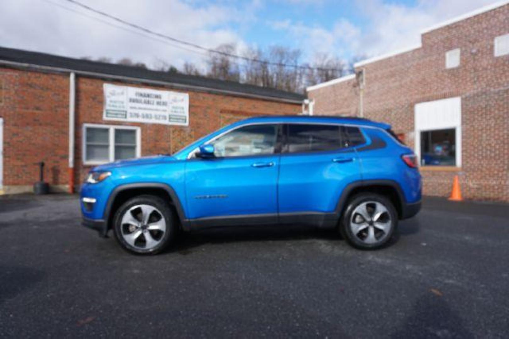 2019 Bright White Clear Coat /Black, vinyl/cloth Jeep Cherokee Latitude Plus 4WD (1C4PJMLBXKD) with an 2.4L L4 DOHC 16V engine, 9-Speed Automatic transmission, located at 312 Centre Ave, Schuylkill Haven, PA, 17972, (570) 593-5278, 40.638130, -76.177383 - luggage rack, power sunroof - Photo#0