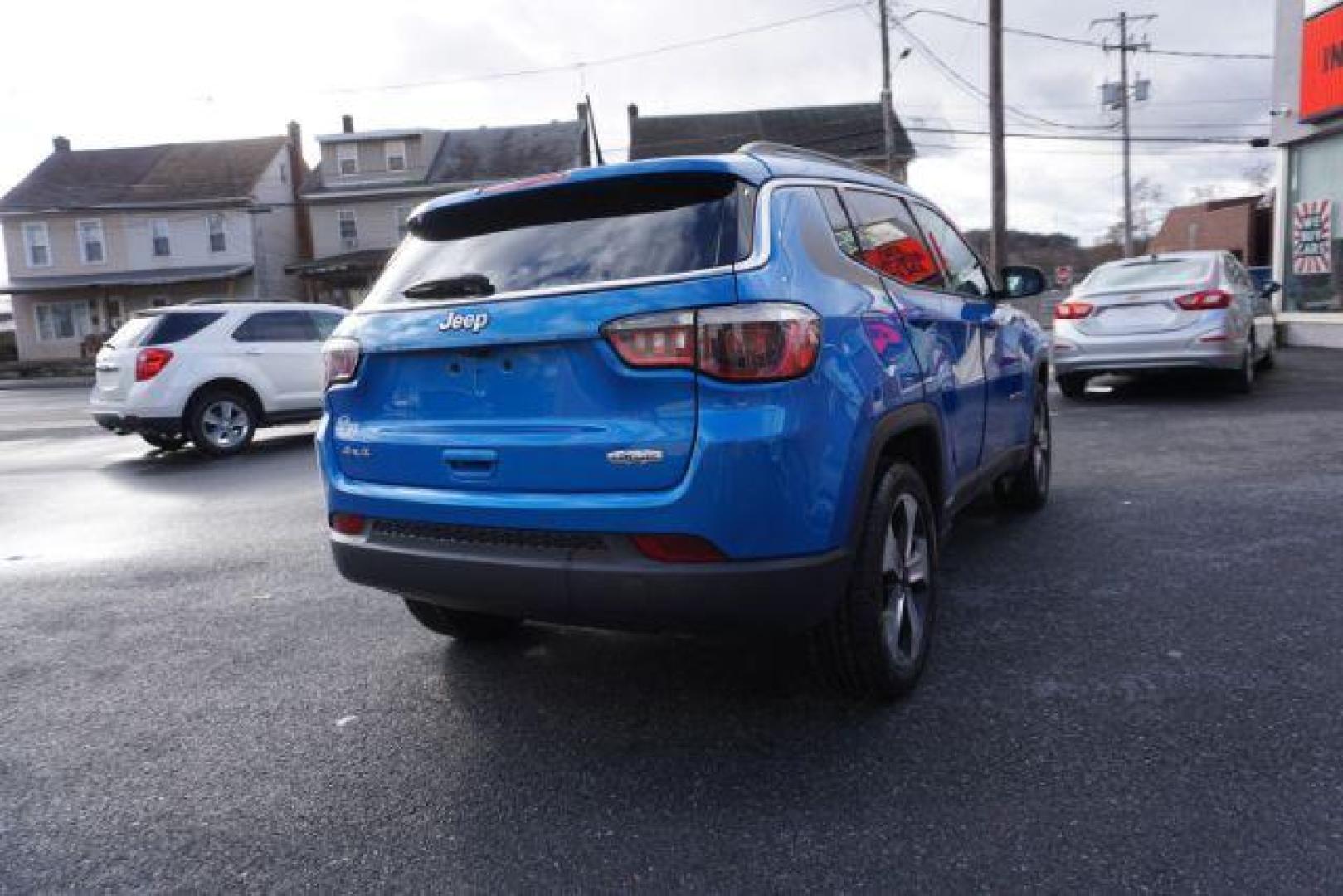 2019 Bright White Clear Coat /Black, vinyl/cloth Jeep Cherokee Latitude Plus 4WD (1C4PJMLBXKD) with an 2.4L L4 DOHC 16V engine, 9-Speed Automatic transmission, located at 312 Centre Ave, Schuylkill Haven, PA, 17972, (570) 593-5278, 40.638130, -76.177383 - luggage rack, power sunroof - Photo#9