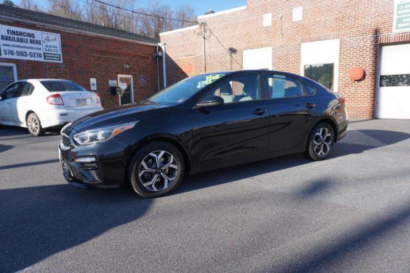 2020 Aurora Black Pearl /Black, cloth Kia Forte FE (3KPF24AD0LE) with an 2.0L L4 DOHC 16V engine, Continuously Variable Transmission transmission, located at 312 Centre Ave, Schuylkill Haven, PA, 17972, (570) 593-5278, 40.638130, -76.177383 - aluminum/alloy wheels - Photo#1