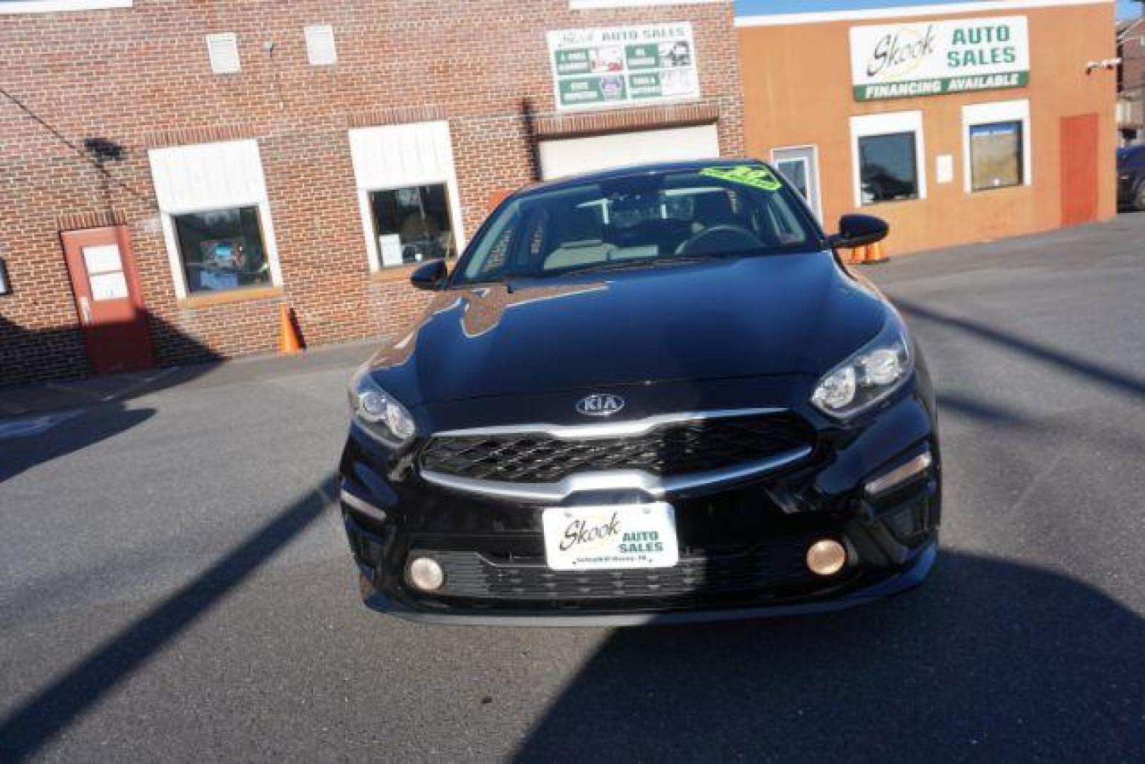 2020 Aurora Black Pearl /Black, cloth Kia Forte FE (3KPF24AD0LE) with an 2.0L L4 DOHC 16V engine, Continuously Variable Transmission transmission, located at 312 Centre Ave, Schuylkill Haven, PA, 17972, (570) 593-5278, 40.638130, -76.177383 - aluminum/alloy wheels - Photo#3