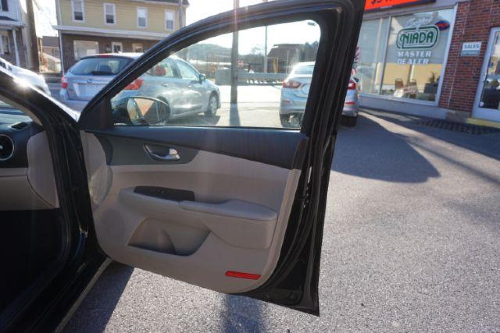 2020 Aurora Black Pearl /Black, cloth Kia Forte FE (3KPF24AD0LE) with an 2.0L L4 DOHC 16V engine, Continuously Variable Transmission transmission, located at 312 Centre Ave, Schuylkill Haven, PA, 17972, (570) 593-5278, 40.638130, -76.177383 - aluminum/alloy wheels - Photo#45