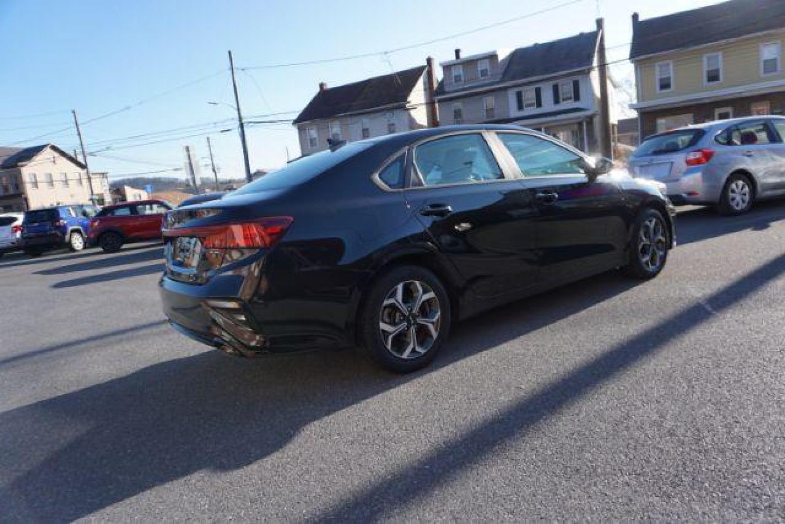 2020 Aurora Black Pearl /Black, cloth Kia Forte FE (3KPF24AD0LE) with an 2.0L L4 DOHC 16V engine, Continuously Variable Transmission transmission, located at 312 Centre Ave, Schuylkill Haven, PA, 17972, (570) 593-5278, 40.638130, -76.177383 - aluminum/alloy wheels - Photo#8