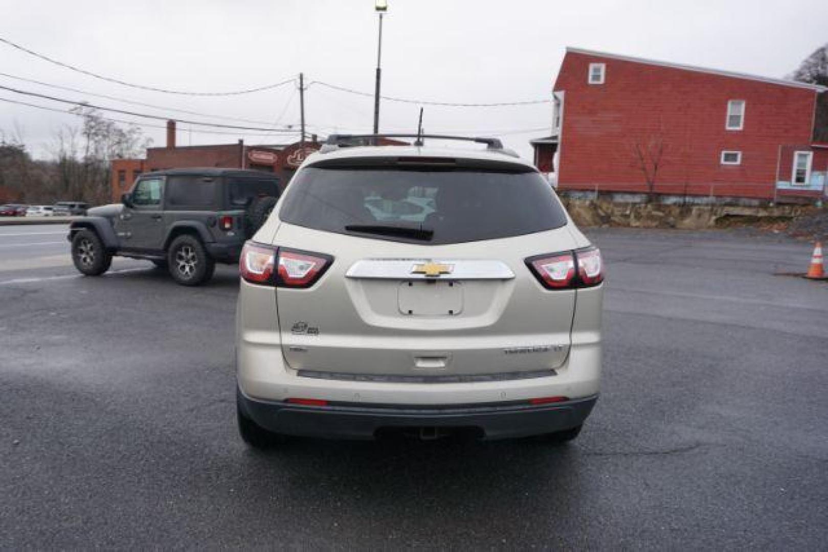 2014 Chevrolet Traverse 1LT AWD (1GNKVGKD7EJ) with an 3.6L V6 DOHC 24V engine, 6-Speed Automatic transmission, located at 312 Centre Ave, Schuylkill Haven, PA, 17972, (570) 593-5278, 40.638130, -76.177383 - aluminum/alloy wheels, power drivers seat, towing/camping pkg heated front seats - Photo#9