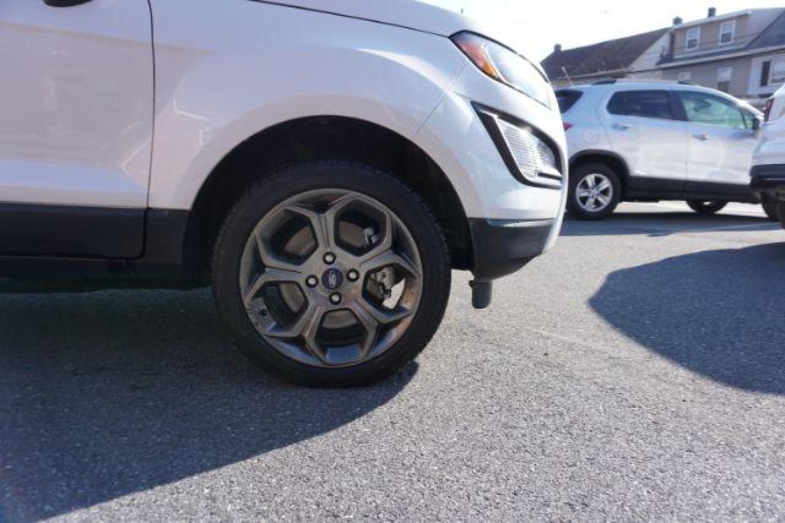 2018 Diamond White /Ebony Black, leather/premium cloth Ford EcoSport SES AWD (MAJ6P1CL4JC) with an 2.0L L4 DOHC 16V engine, 6-Speed Automatic transmission, located at 312 Centre Ave, Schuylkill Haven, PA, 17972, (570) 593-5278, 40.638130, -76.177383 - luggage rack - Photo#5