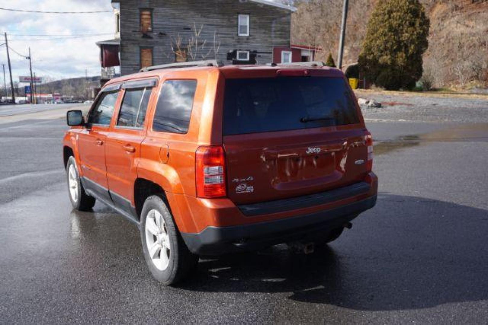 2012 Copperhead Pearl Jeep Patriot Latitude 4WD (1C4NJRFB0CD) with an 2.4L L4 DOHC 16V engine, Continuously Variabl transmission, located at 312 Centre Ave, Schuylkill Haven, PA, 17972, (570) 593-5278, 40.638130, -76.177383 - Photo#8