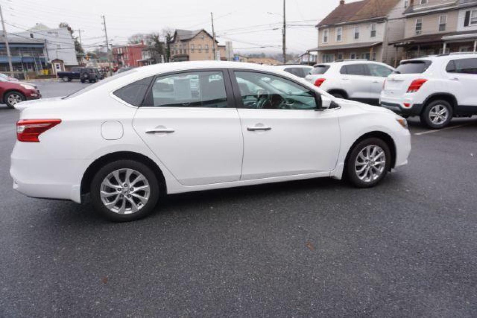 2017 Fresh Powder /Charcoal, cloth Nissan Sentra S CVT (3N1AB7AP6HY) with an 1.8L L4 SFI DOHC 16V engine, Continuously Variable Transmission transmission, located at 312 Centre Ave, Schuylkill Haven, PA, 17972, (570) 593-5278, 40.638130, -76.177383 - Photo#10