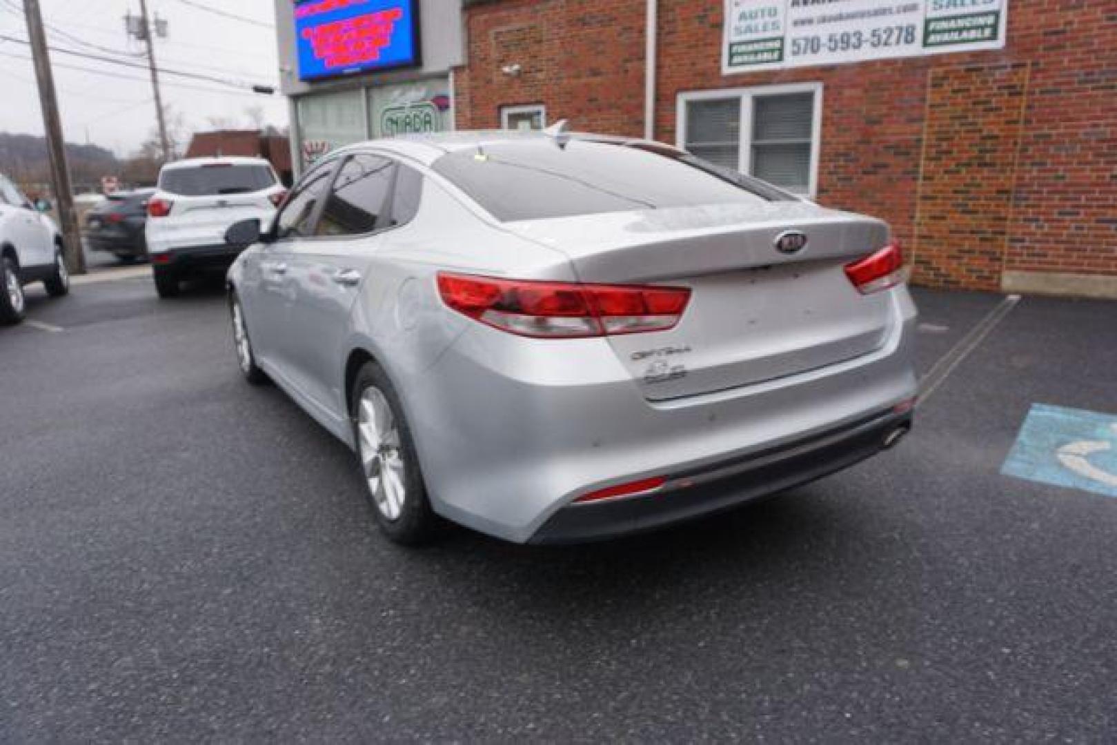 2018 Silky Silver /Black Cloth, cloth Kia Optima LX (5XXGT4L3XJG) with an 2.4L L4 DOHC 16V engine, 6-Speed Automatic transmission, located at 312 Centre Ave, Schuylkill Haven, PA, 17972, (570) 593-5278, 40.638130, -76.177383 - blind spot monitor, rear parking sensors - Photo#12