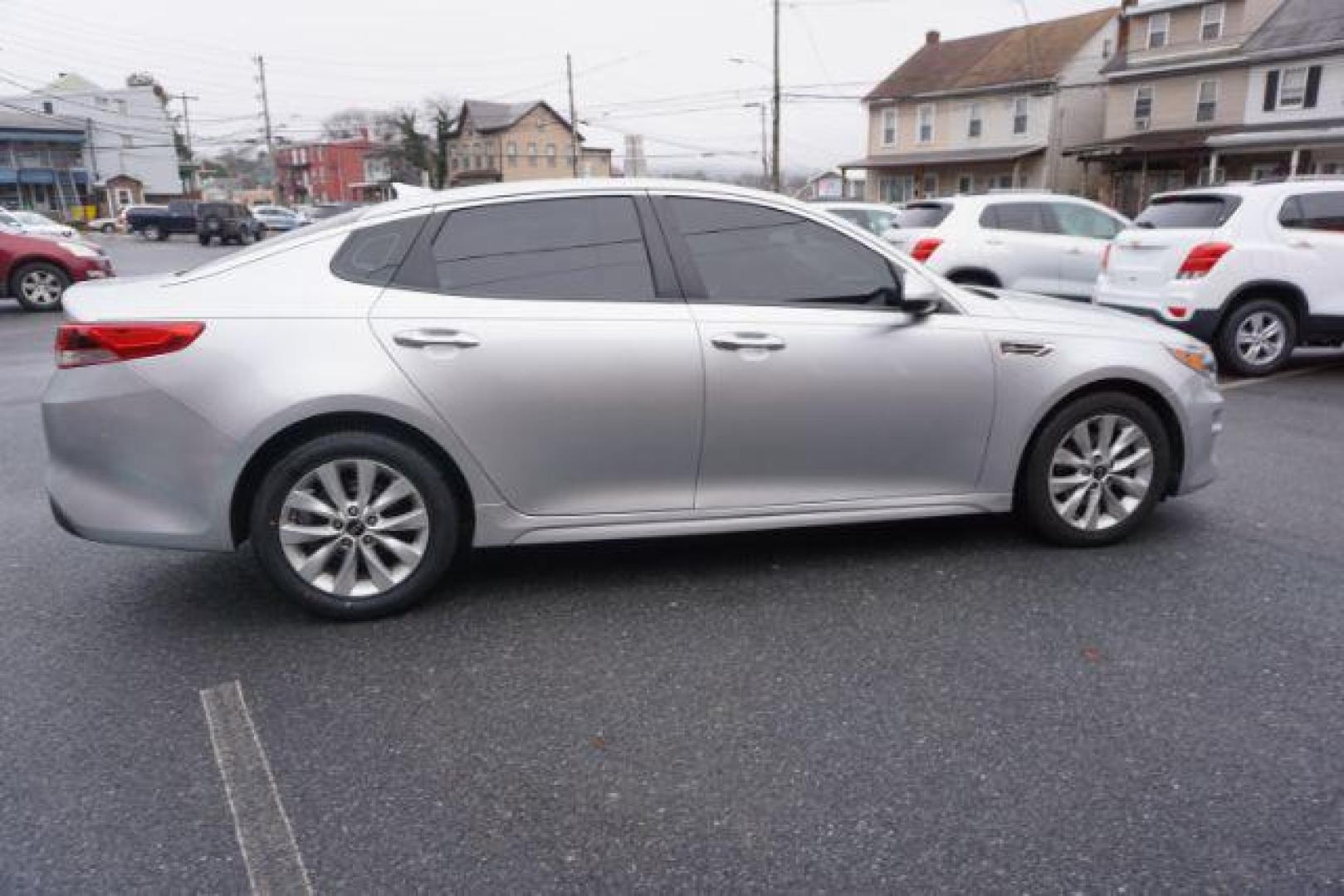 2018 Silky Silver /Black Cloth, cloth Kia Optima LX (5XXGT4L3XJG) with an 2.4L L4 DOHC 16V engine, 6-Speed Automatic transmission, located at 312 Centre Ave, Schuylkill Haven, PA, 17972, (570) 593-5278, 40.638130, -76.177383 - blind spot monitor, rear parking sensors - Photo#8