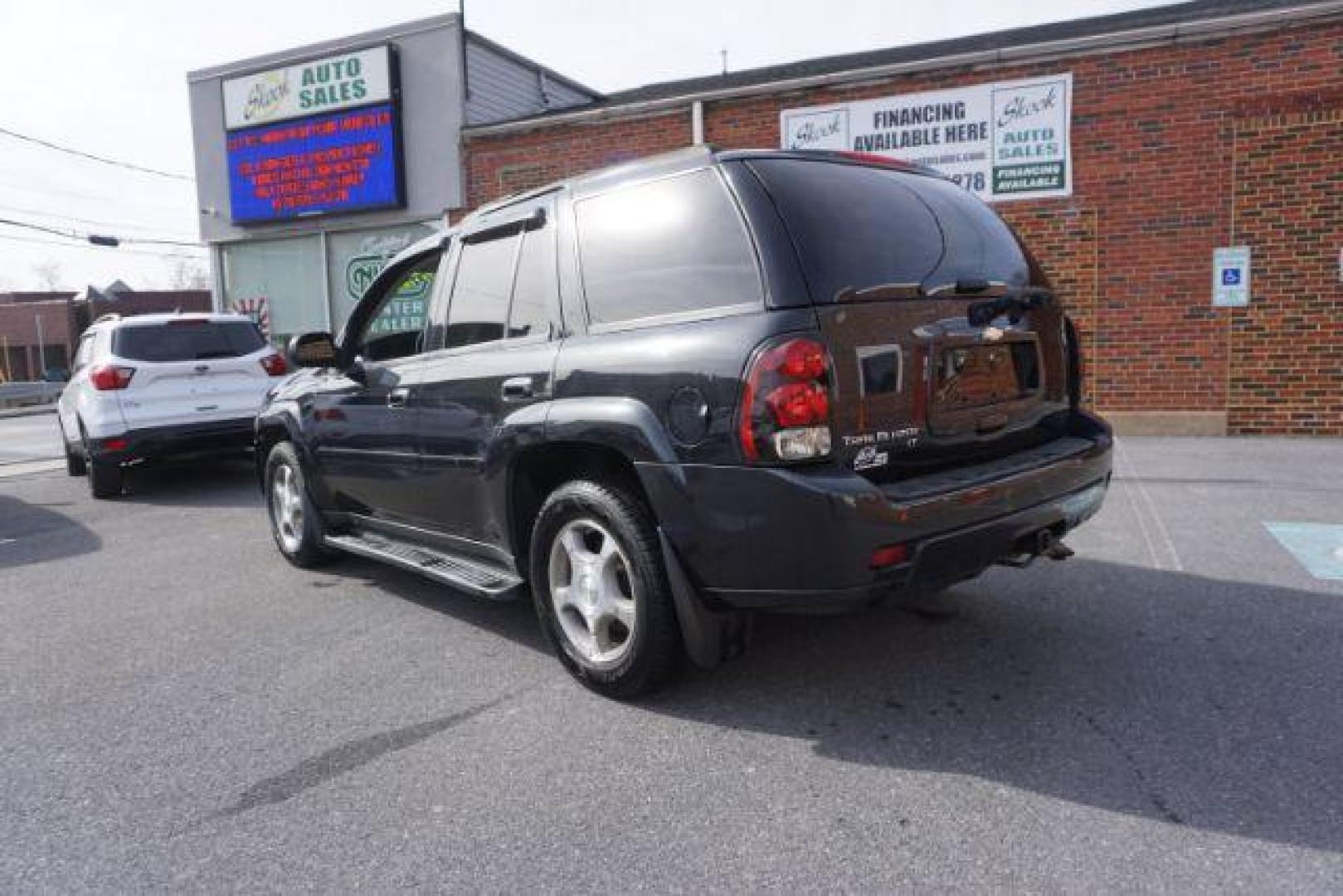 2009 Black Chevrolet TrailBlazer LT1 4WD (1GNDT33S392) with an 4.2L L6 DOHC 24V engine, 4-Speed Automatic transmission, located at 312 Centre Ave, Schuylkill Haven, PA, 17972, (570) 593-5278, 40.638130, -76.177383 - Photo#13