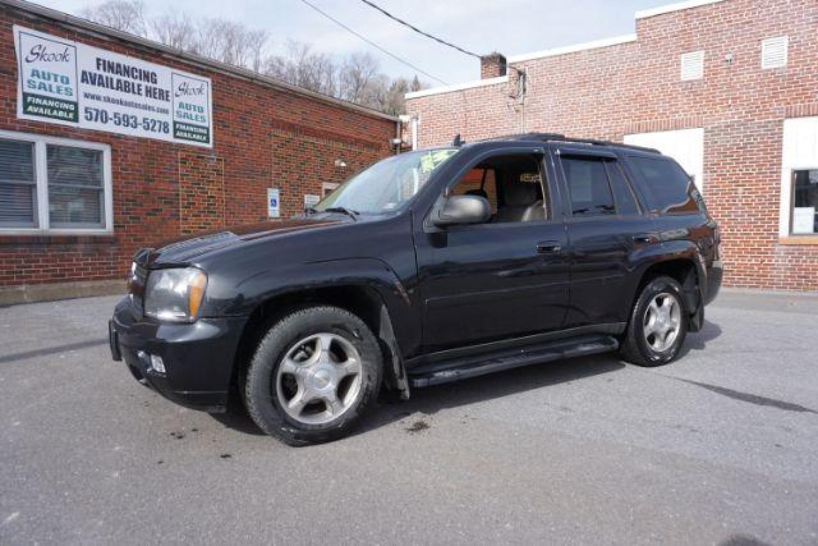 2009 Black Chevrolet TrailBlazer LT1 4WD (1GNDT33S392) with an 4.2L L6 DOHC 24V engine, 4-Speed Automatic transmission, located at 312 Centre Ave, Schuylkill Haven, PA, 17972, (570) 593-5278, 40.638130, -76.177383 - Photo#1