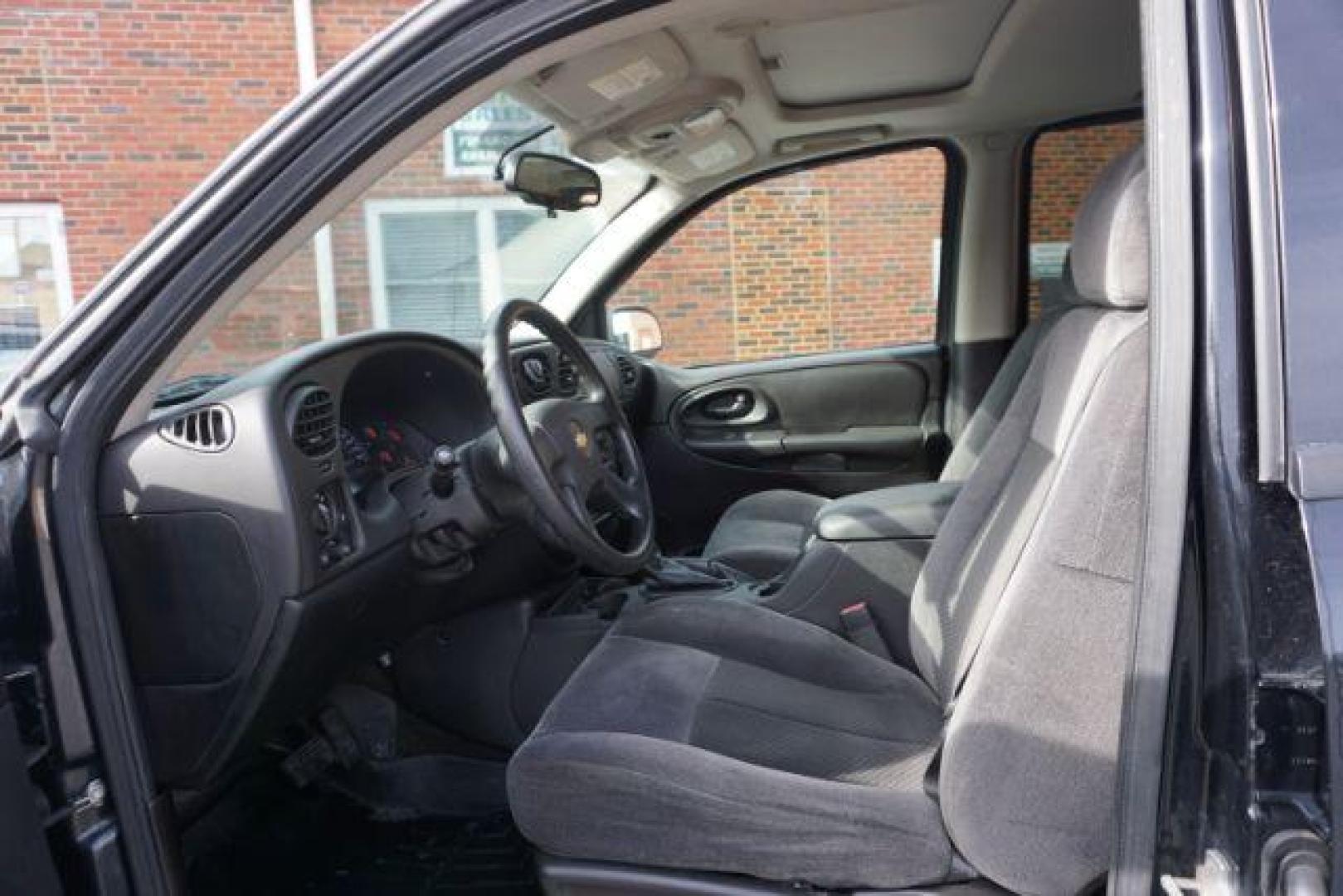 2009 Black Chevrolet TrailBlazer LT1 4WD (1GNDT33S392) with an 4.2L L6 DOHC 24V engine, 4-Speed Automatic transmission, located at 312 Centre Ave, Schuylkill Haven, PA, 17972, (570) 593-5278, 40.638130, -76.177383 - Photo#21