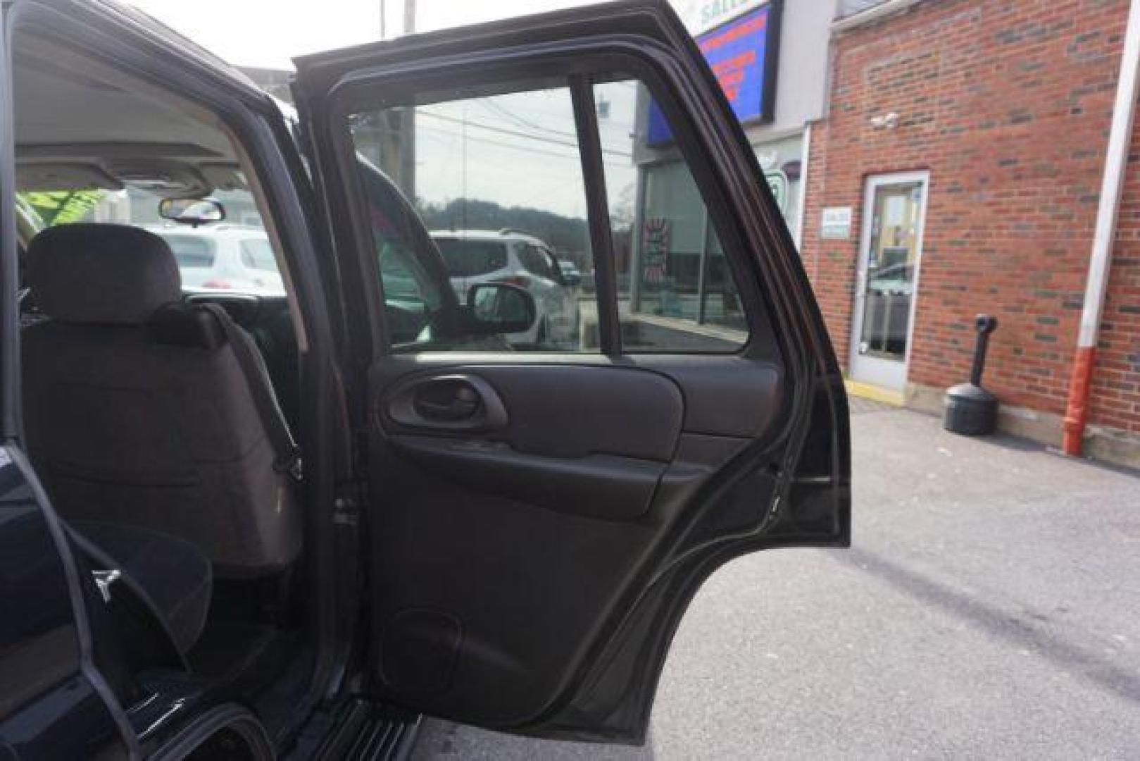 2009 Black Chevrolet TrailBlazer LT1 4WD (1GNDT33S392) with an 4.2L L6 DOHC 24V engine, 4-Speed Automatic transmission, located at 312 Centre Ave, Schuylkill Haven, PA, 17972, (570) 593-5278, 40.638130, -76.177383 - Photo#45