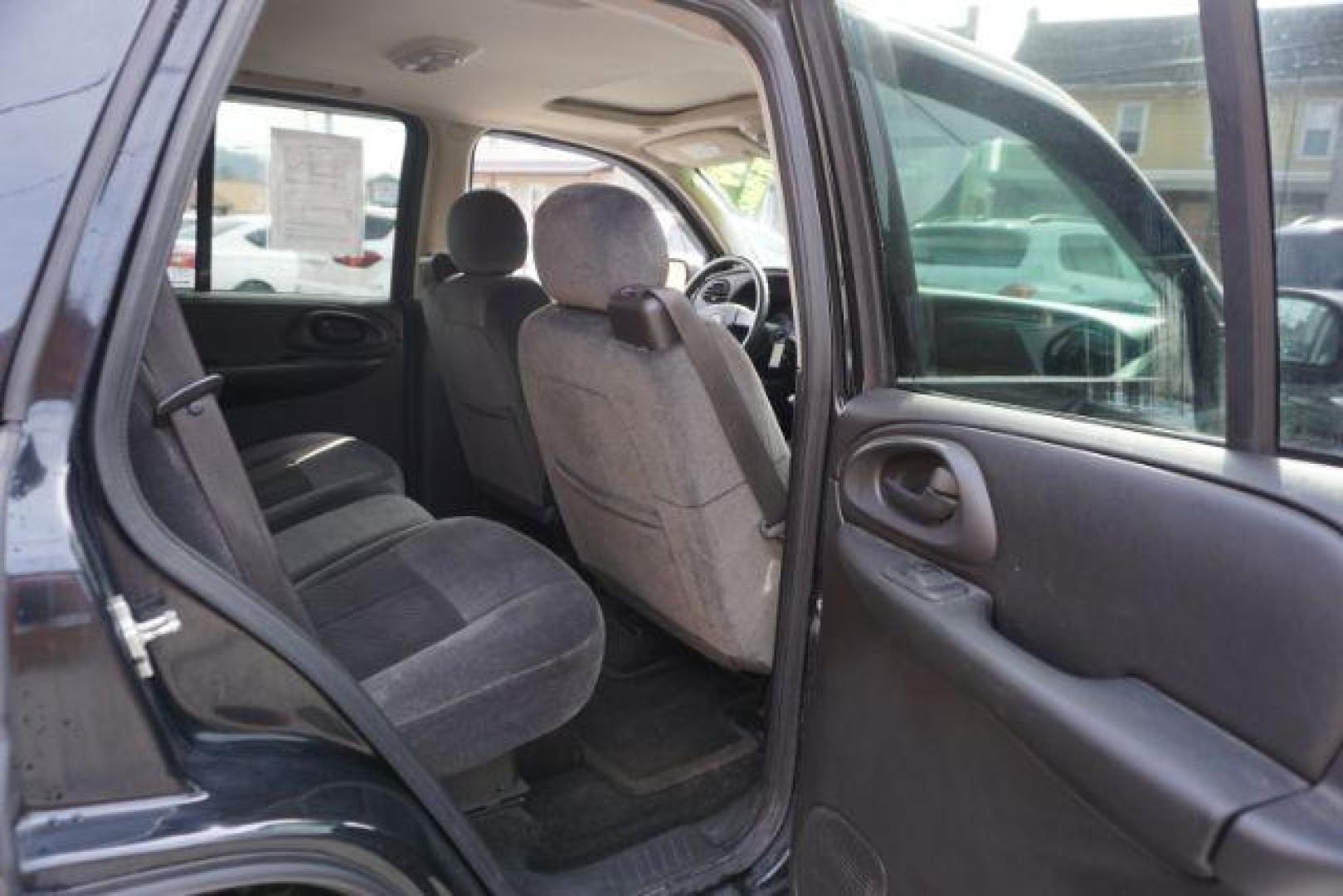 2009 Black Chevrolet TrailBlazer LT1 4WD (1GNDT33S392) with an 4.2L L6 DOHC 24V engine, 4-Speed Automatic transmission, located at 312 Centre Ave, Schuylkill Haven, PA, 17972, (570) 593-5278, 40.638130, -76.177383 - Photo#47