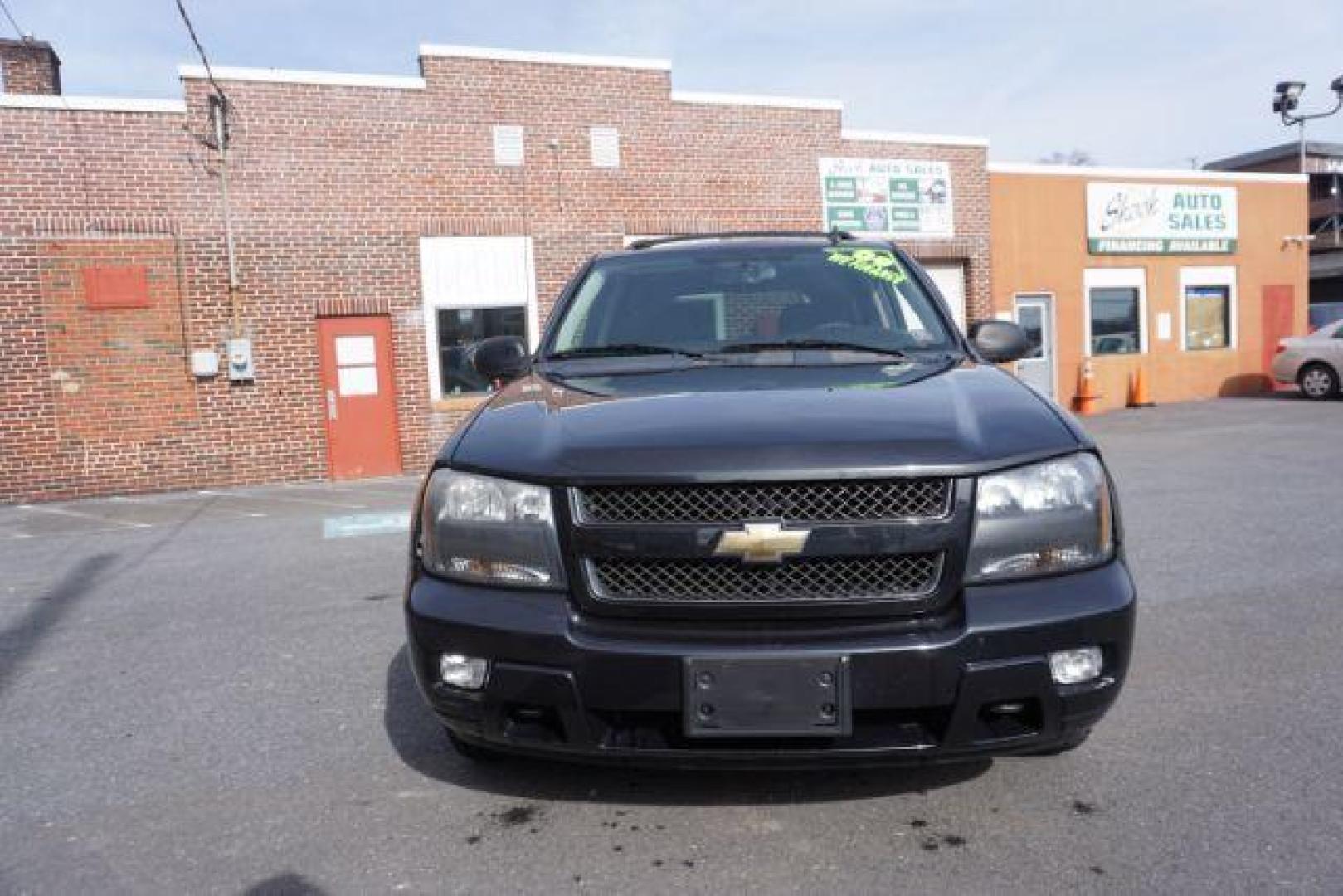 2009 Black Chevrolet TrailBlazer LT1 4WD (1GNDT33S392) with an 4.2L L6 DOHC 24V engine, 4-Speed Automatic transmission, located at 312 Centre Ave, Schuylkill Haven, PA, 17972, (570) 593-5278, 40.638130, -76.177383 - Photo#4