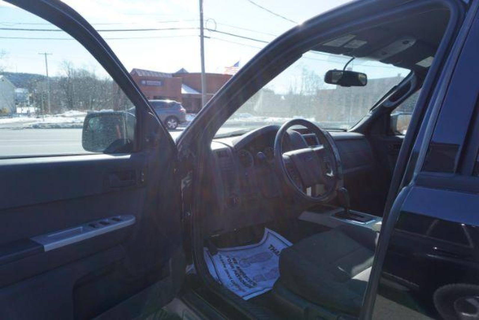 2014 White Platinum Tricoat /Medium Light Stone Ford Escape SE 4WD (1FMCU9GX4EU) with an 1.6L L4 DOHC 16V engine, 6-Speed Automatic transmission, located at 312 Centre Ave, Schuylkill Haven, PA, 17972, (570) 593-5278, 40.638130, -76.177383 - Photo#15