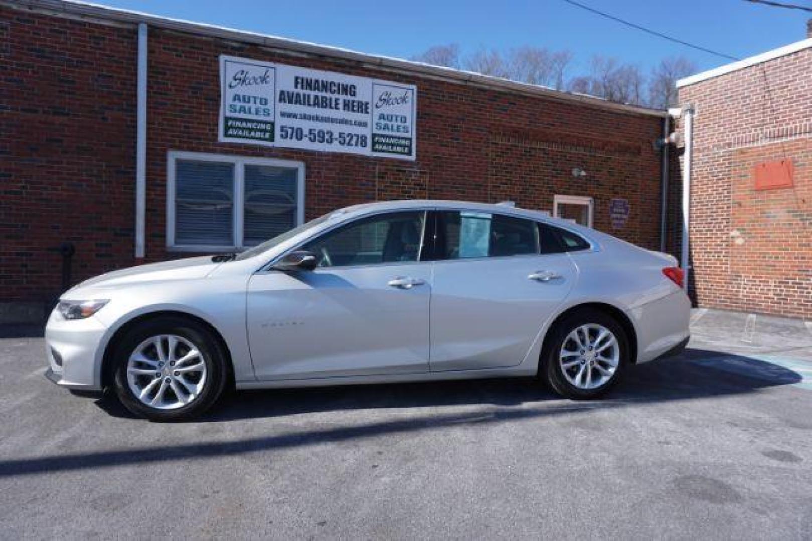 2018 Silver Ice Metallic /Dark Atmosphere/Medium Ash Gray, premium cloth Chevrolet Malibu LT (1G1ZD5ST9JF) with an 1.5L L4 DOHC 16V engine, 6-Speed Automatic transmission, located at 312 Centre Ave, Schuylkill Haven, PA, 17972, (570) 593-5278, 40.638130, -76.177383 - aluminum/alloy wheels, blind spot monitor, rear parking sensors, remote engine starter - Photo#0