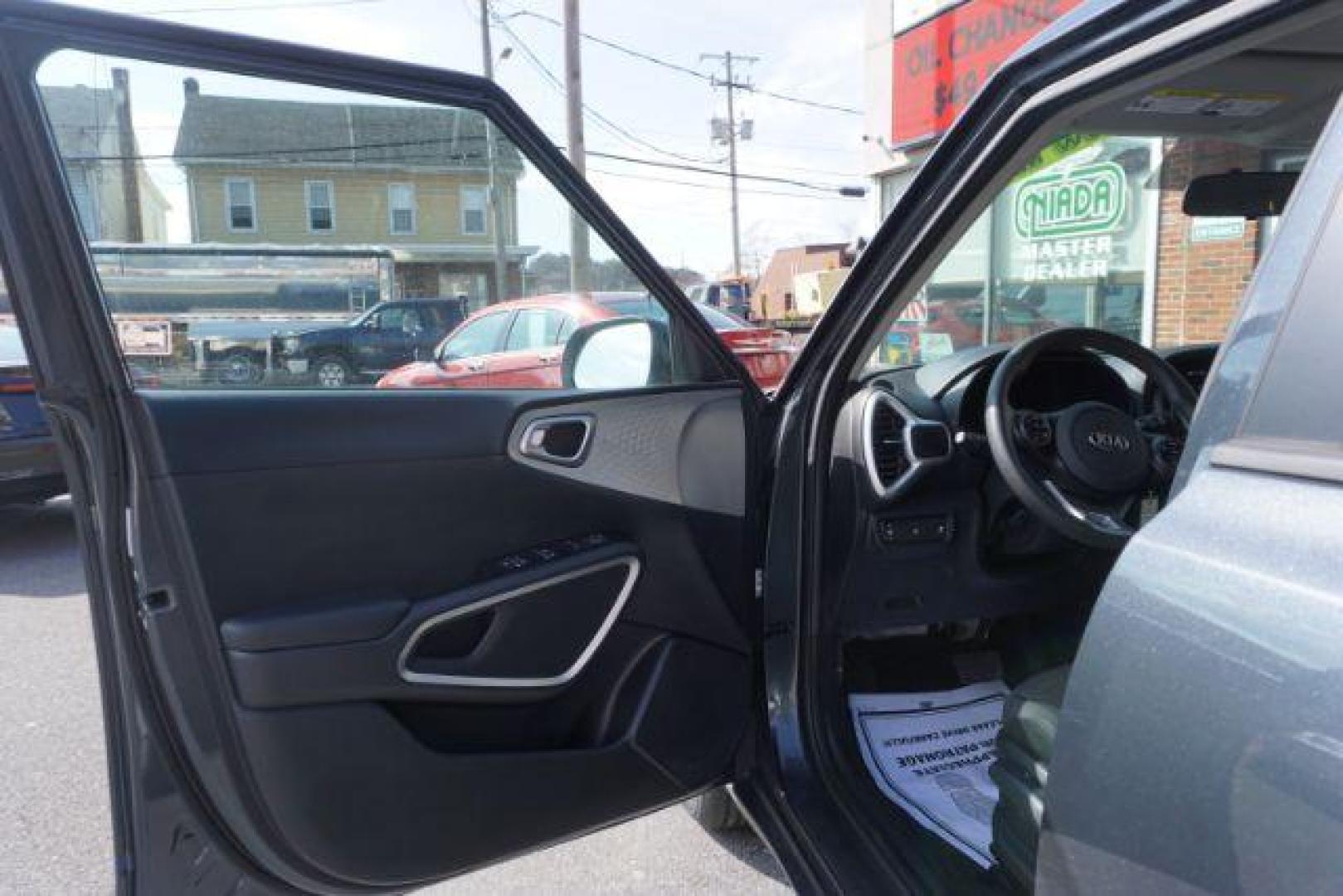 2020 Gravity Gray /Black Woven Cloth, cloth Kia Soul LX CVT (KNDJ23AU9L7) with an 2.0L L4 DOHC 16V engine, Continuously Variable Transmission transmission, located at 312 Centre Ave, Schuylkill Haven, PA, 17972, (570) 593-5278, 40.638130, -76.177383 - aluminum/alloy wheels - Photo#18