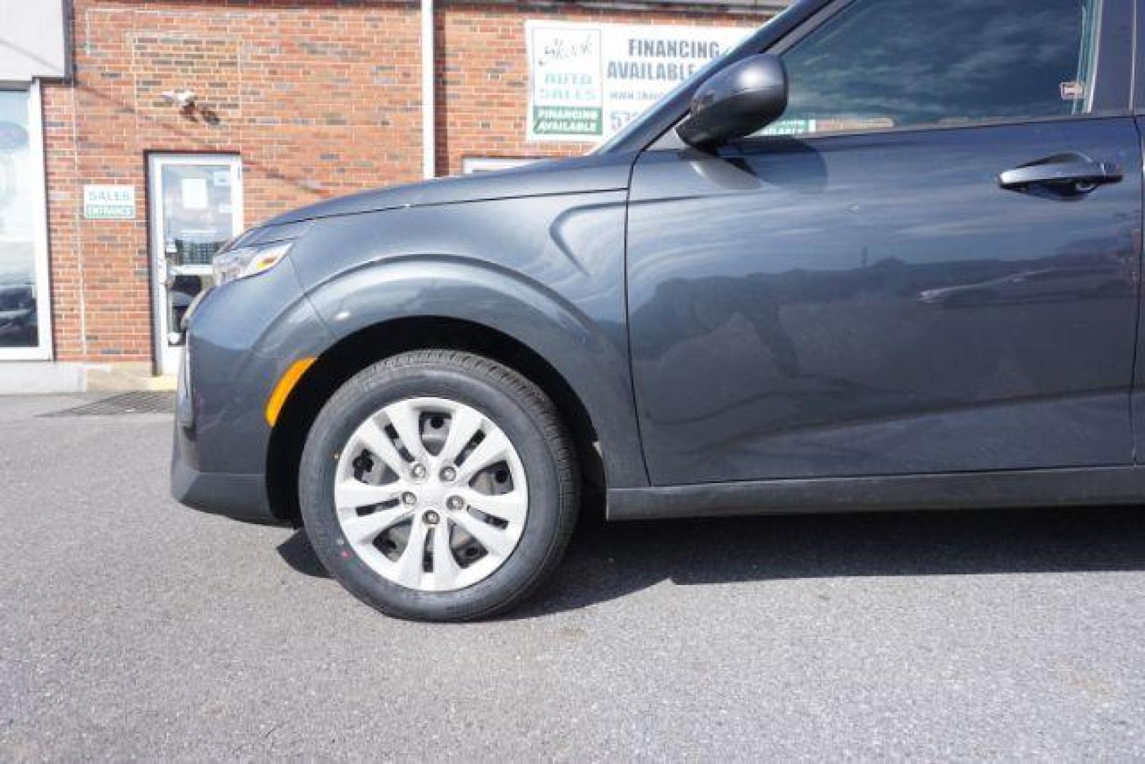 2020 Gravity Gray /Black Woven Cloth, cloth Kia Soul LX CVT (KNDJ23AU9L7) with an 2.0L L4 DOHC 16V engine, Continuously Variable Transmission transmission, located at 312 Centre Ave, Schuylkill Haven, PA, 17972, (570) 593-5278, 40.638130, -76.177383 - aluminum/alloy wheels - Photo#2