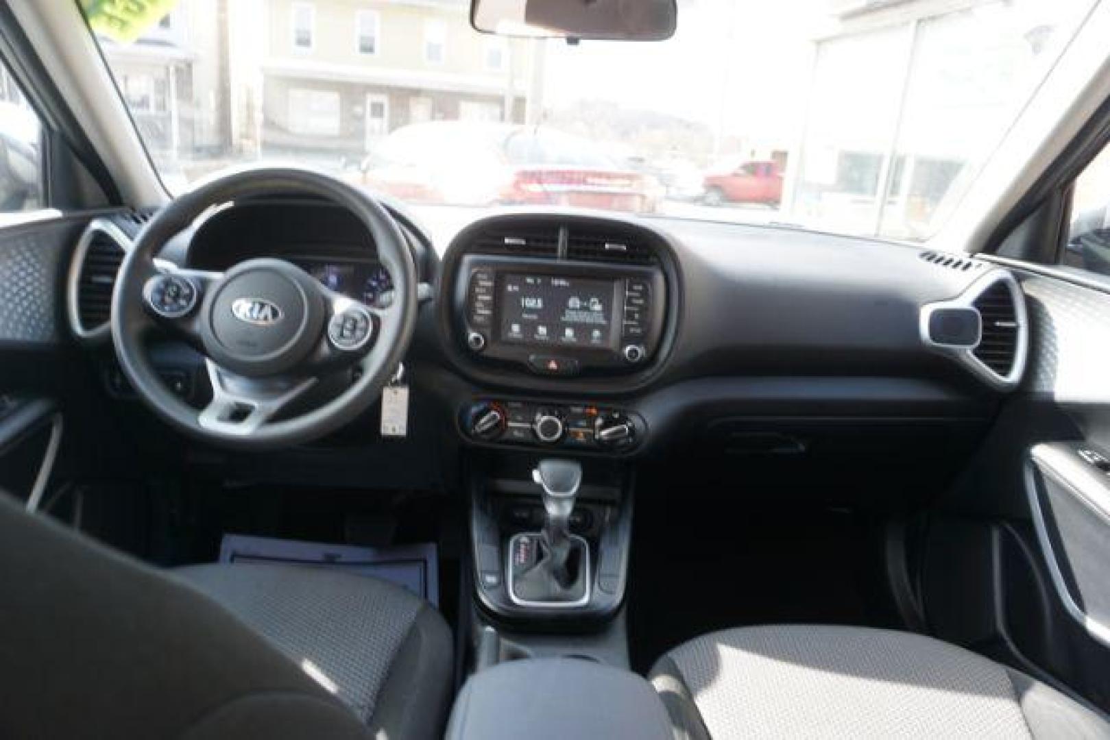 2020 Gravity Gray /Black Woven Cloth, cloth Kia Soul LX CVT (KNDJ23AU9L7) with an 2.0L L4 DOHC 16V engine, Continuously Variable Transmission transmission, located at 312 Centre Ave, Schuylkill Haven, PA, 17972, (570) 593-5278, 40.638130, -76.177383 - aluminum/alloy wheels - Photo#39