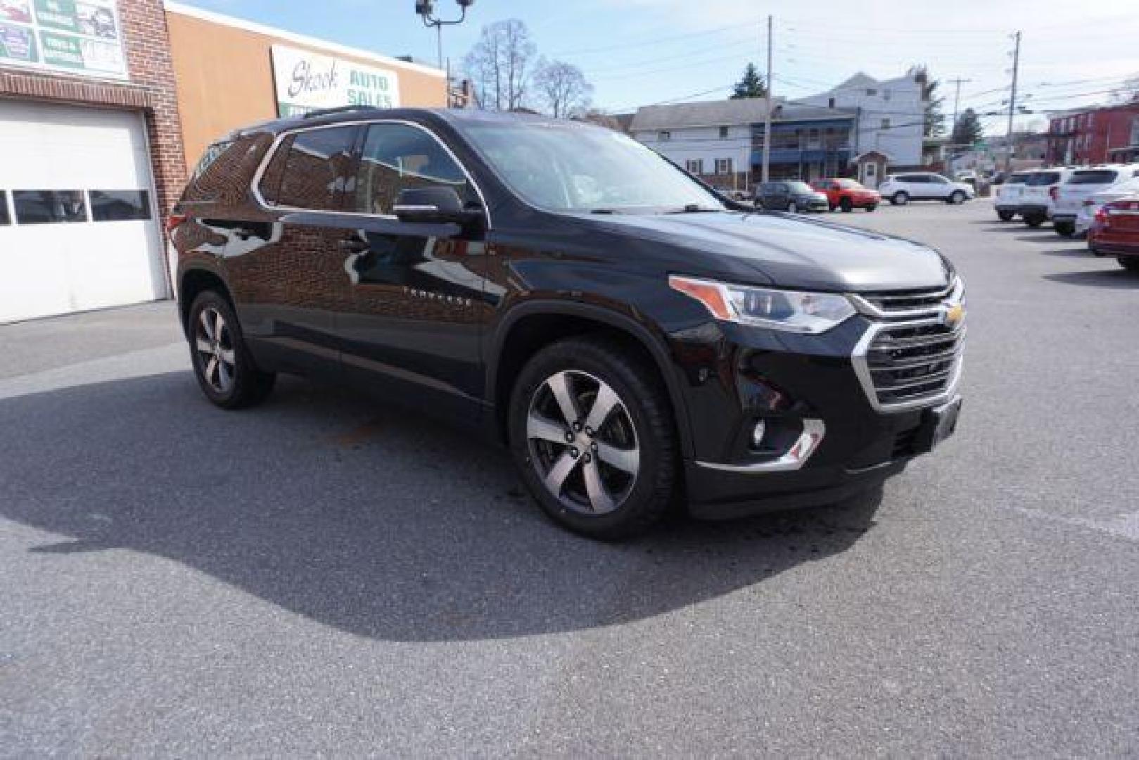 2018 Black Currant Metallic /Jet Black, leather Chevrolet Traverse LT Feather AWD (1GNEVHKW9JJ) with an 3.6L V6 DOHC 24V engine, 9-Speed Automatic transmission, located at 312 Centre Ave, Schuylkill Haven, PA, 17972, (570) 593-5278, 40.638130, -76.177383 - luggage rack, power sunroof - Photo#9