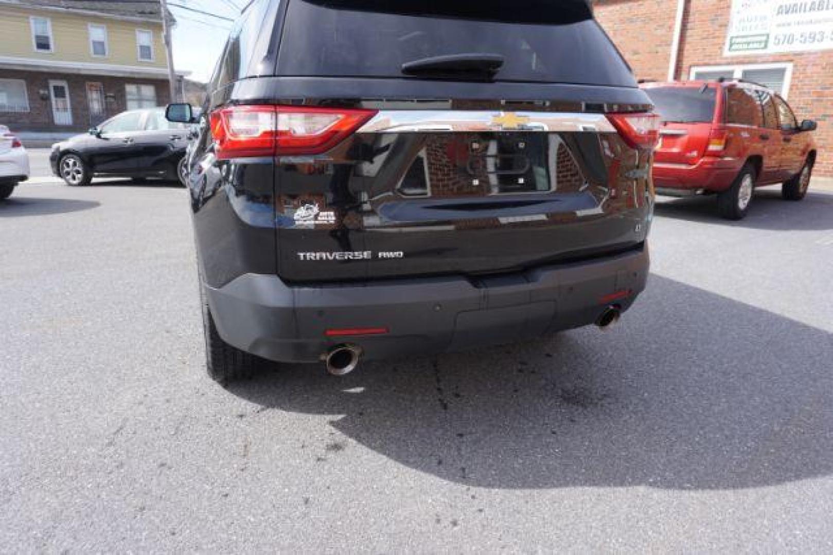 2018 Black Currant Metallic /Jet Black, leather Chevrolet Traverse LT Feather AWD (1GNEVHKW9JJ) with an 3.6L V6 DOHC 24V engine, 9-Speed Automatic transmission, located at 312 Centre Ave, Schuylkill Haven, PA, 17972, (570) 593-5278, 40.638130, -76.177383 - luggage rack, power sunroof - Photo#16