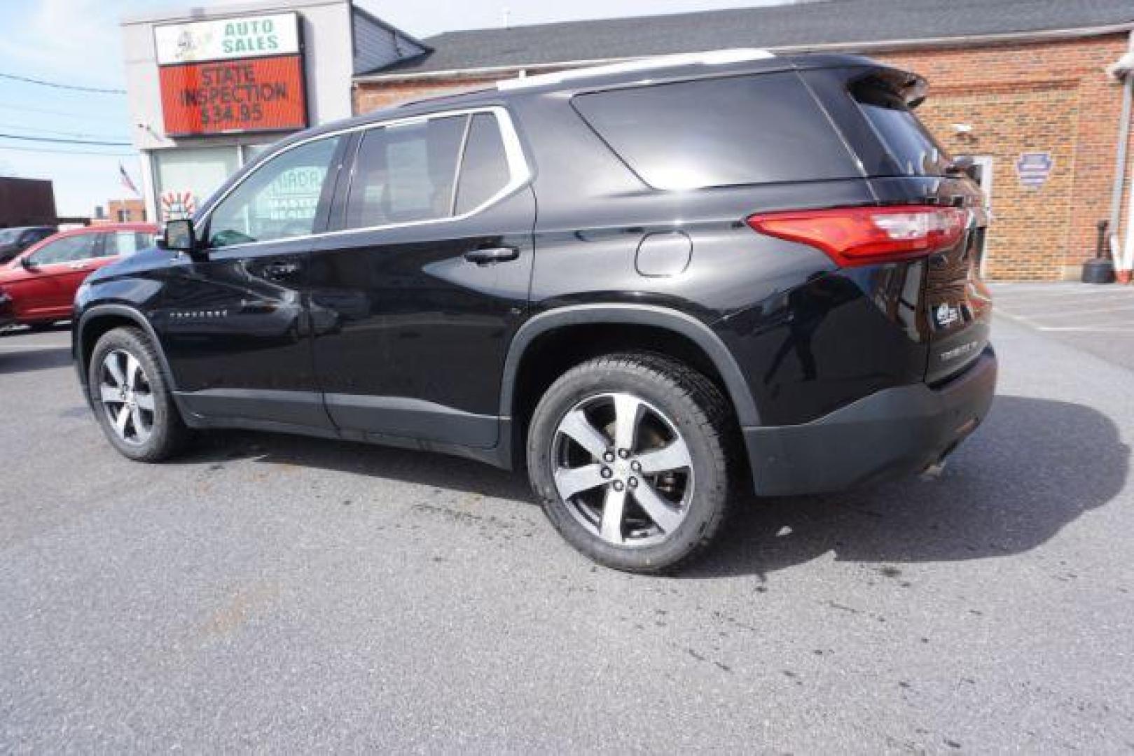 2018 Black Currant Metallic /Jet Black, leather Chevrolet Traverse LT Feather AWD (1GNEVHKW9JJ) with an 3.6L V6 DOHC 24V engine, 9-Speed Automatic transmission, located at 312 Centre Ave, Schuylkill Haven, PA, 17972, (570) 593-5278, 40.638130, -76.177383 - luggage rack, power sunroof - Photo#18