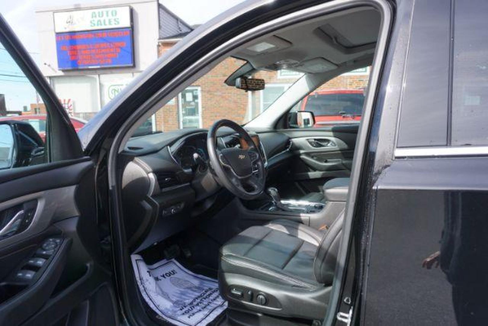 2018 Black Currant Metallic /Jet Black, leather Chevrolet Traverse LT Feather AWD (1GNEVHKW9JJ) with an 3.6L V6 DOHC 24V engine, 9-Speed Automatic transmission, located at 312 Centre Ave, Schuylkill Haven, PA, 17972, (570) 593-5278, 40.638130, -76.177383 - luggage rack, power sunroof - Photo#22