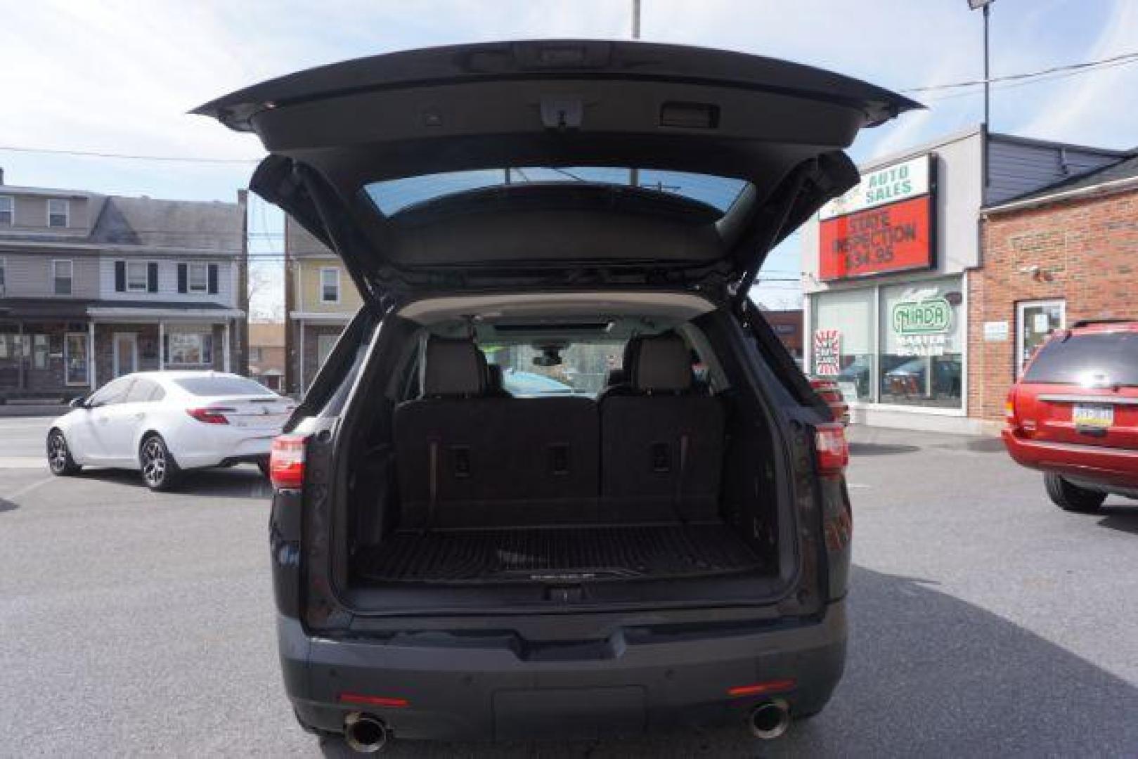 2018 Black Currant Metallic /Jet Black, leather Chevrolet Traverse LT Feather AWD (1GNEVHKW9JJ) with an 3.6L V6 DOHC 24V engine, 9-Speed Automatic transmission, located at 312 Centre Ave, Schuylkill Haven, PA, 17972, (570) 593-5278, 40.638130, -76.177383 - luggage rack, power sunroof - Photo#44